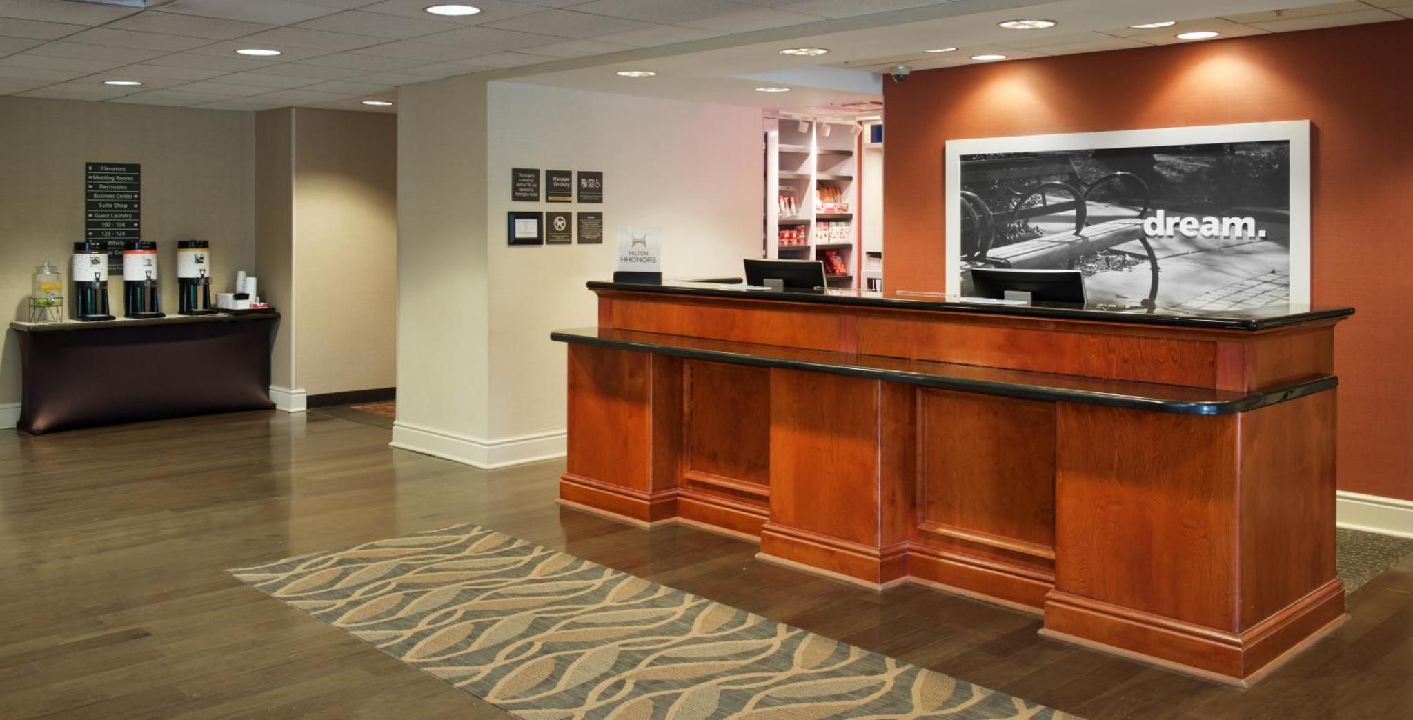 Hampton Inn & Suites Pittsburgh-Meadow Lands Hampton Inn & Suites Pittsburgh-Meadow Lands