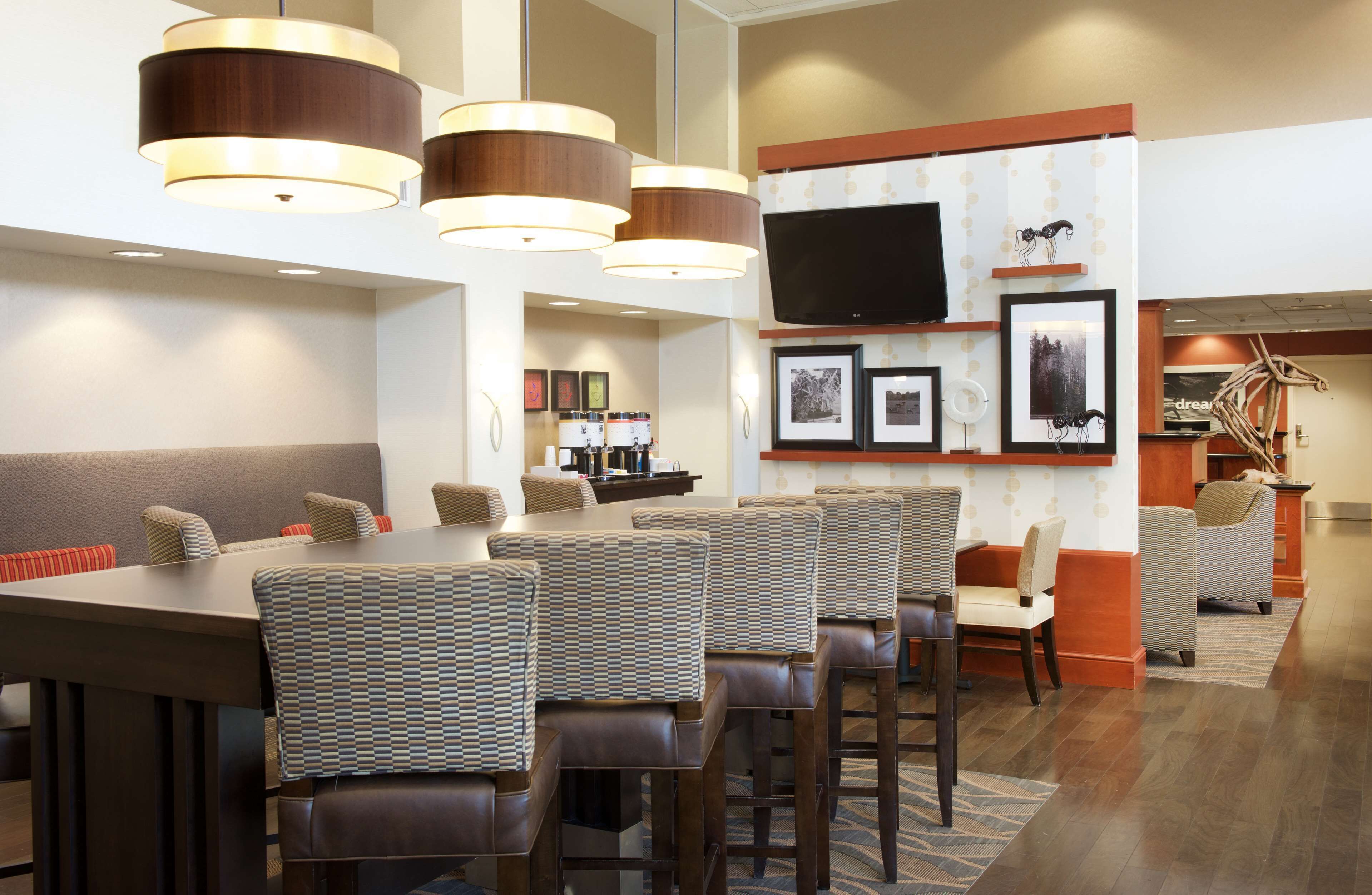 Hampton Inn & Suites Pittsburgh-Meadow Lands Hampton Inn & Suites Pittsburgh-Meadow Lands