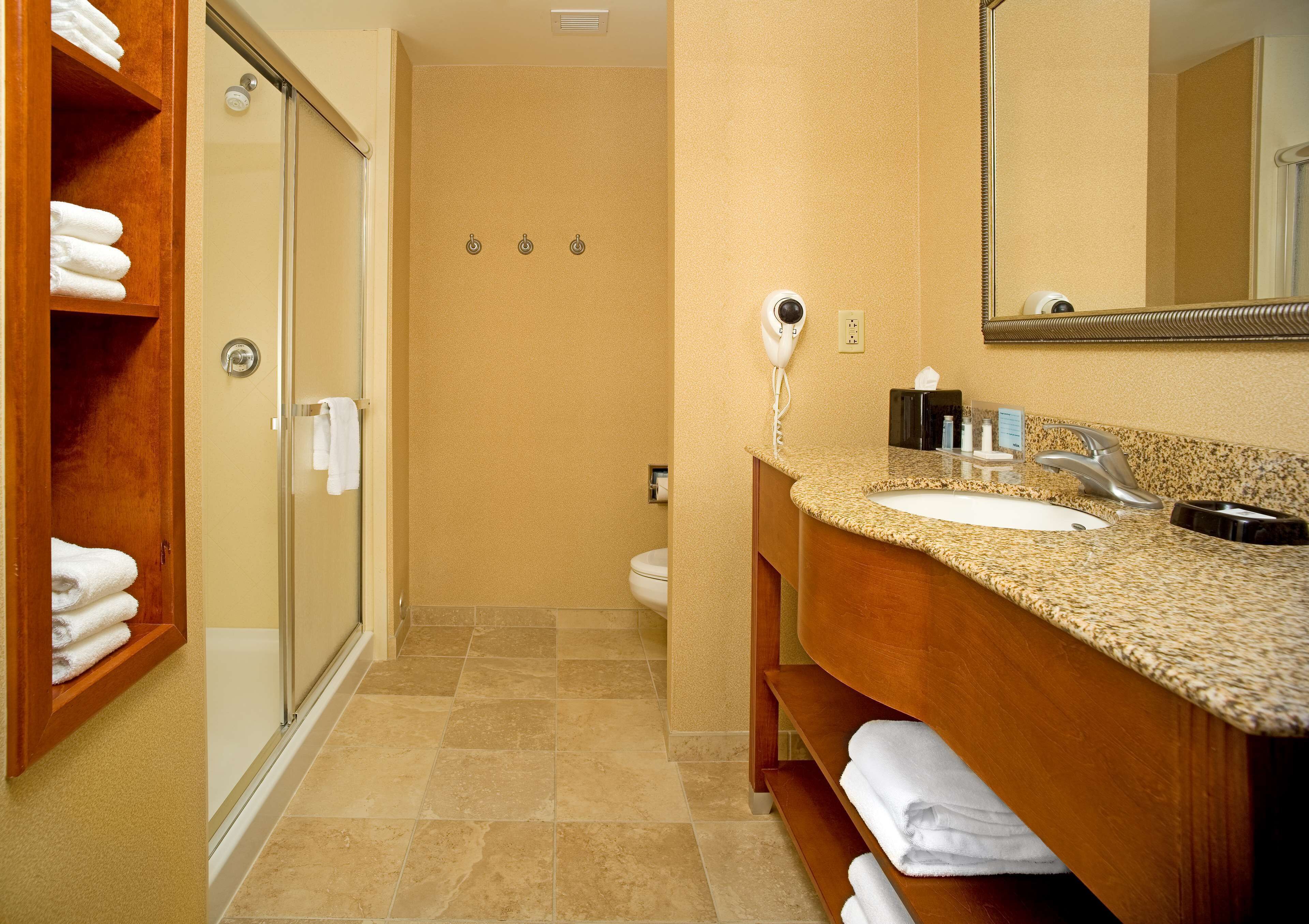 Hampton Inn & Suites Pittsburgh-Meadow Lands Hampton Inn & Suites Pittsburgh-Meadow Lands