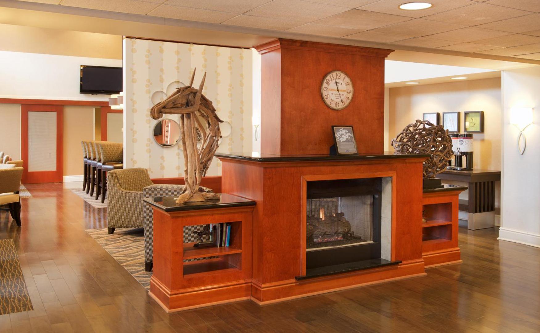 Hampton Inn & Suites Pittsburgh-Meadow Lands Hampton Inn & Suites Pittsburgh-Meadow Lands