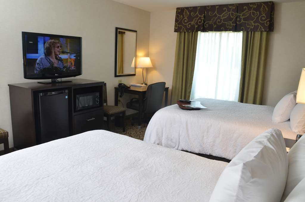 Hampton Inn and Suites Sharon Hampton Inn and Suites Sharon