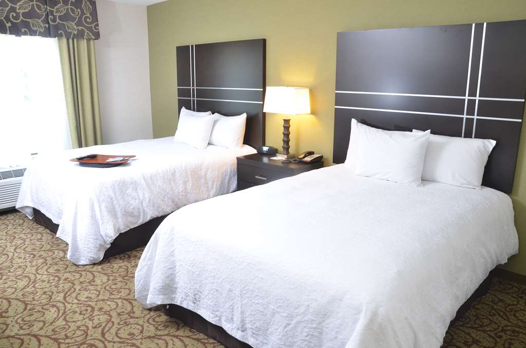 Hampton Inn and Suites Sharon Hampton Inn and Suites Sharon