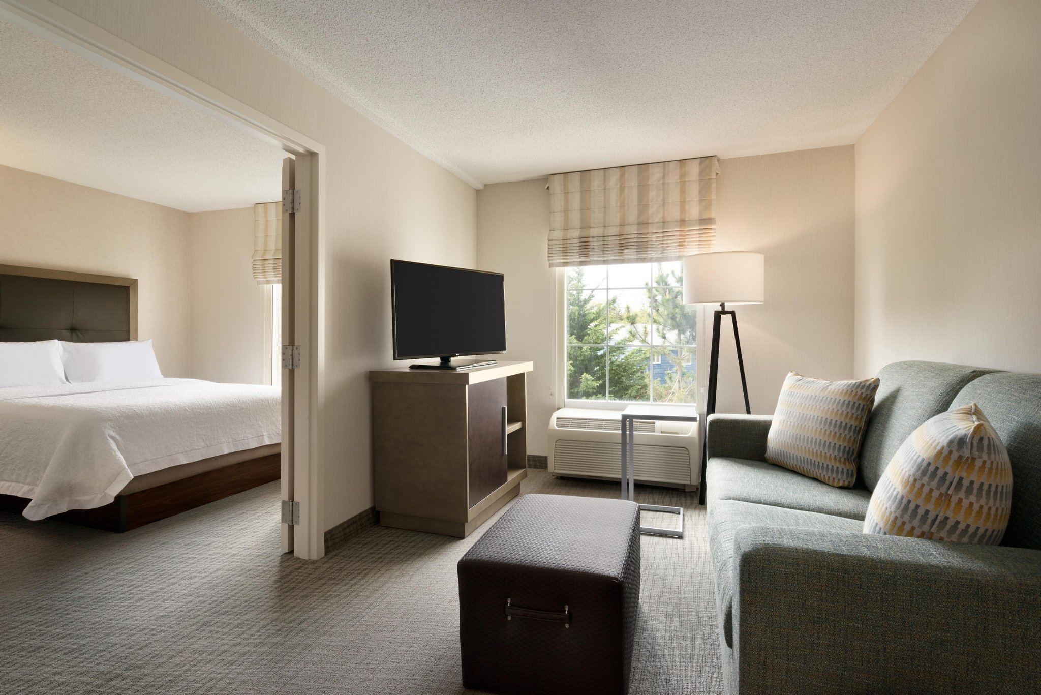 Hampton Inn & Suites Newport Middletown Hampton Inn & Suites Newport Middletown