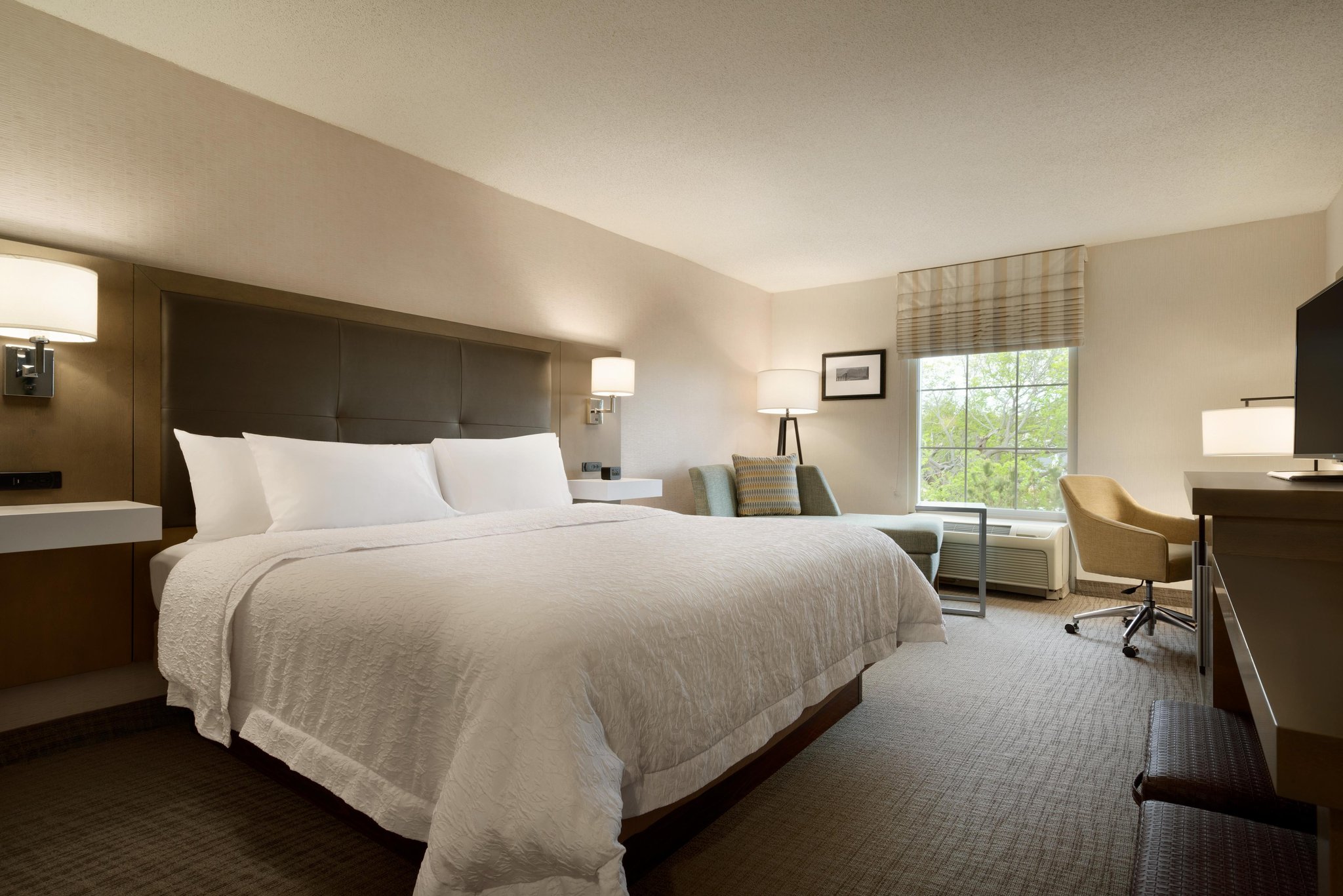 Hampton Inn & Suites Newport Middletown Hampton Inn & Suites Newport Middletown