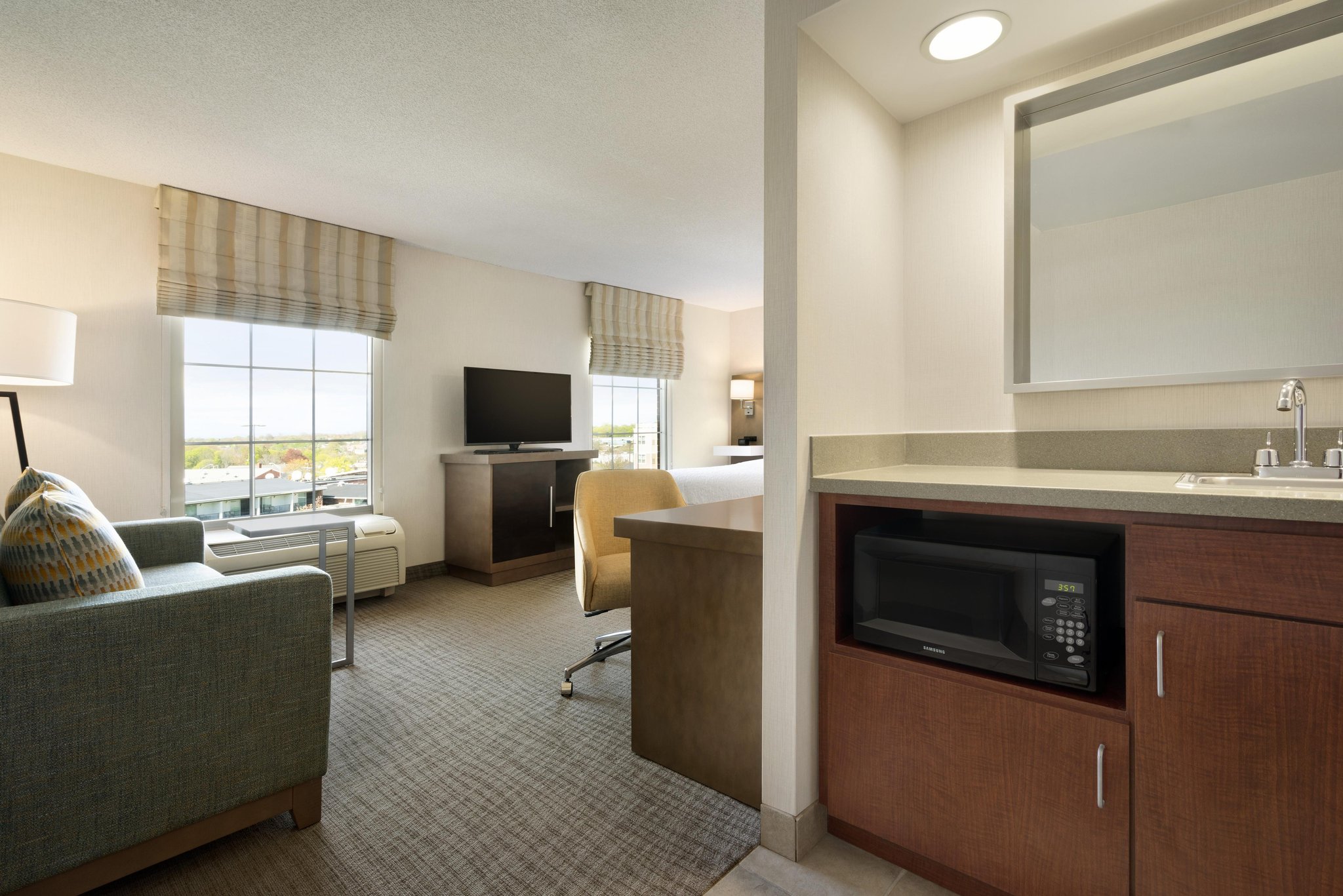 Hampton Inn & Suites Newport Middletown Hampton Inn & Suites Newport Middletown