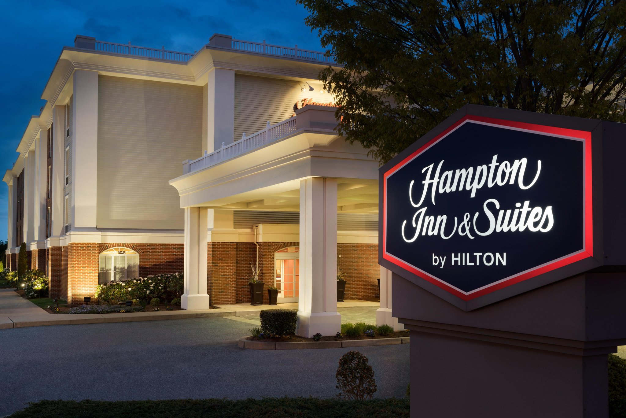 Hampton Inn & Suites Newport Middletown Hampton Inn & Suites Newport Middletown