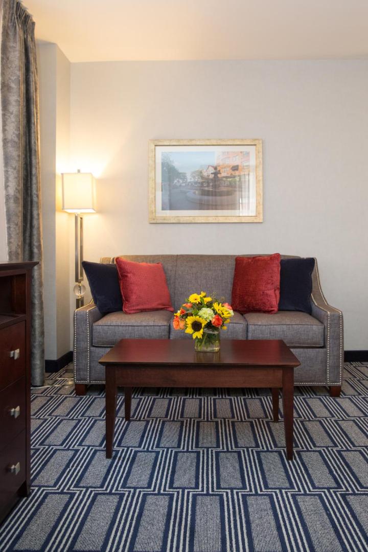 Hampton Inn & Suites Hampton Inn & Suites