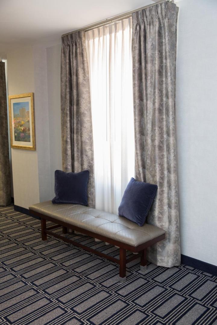 Hampton Inn & Suites Hampton Inn & Suites