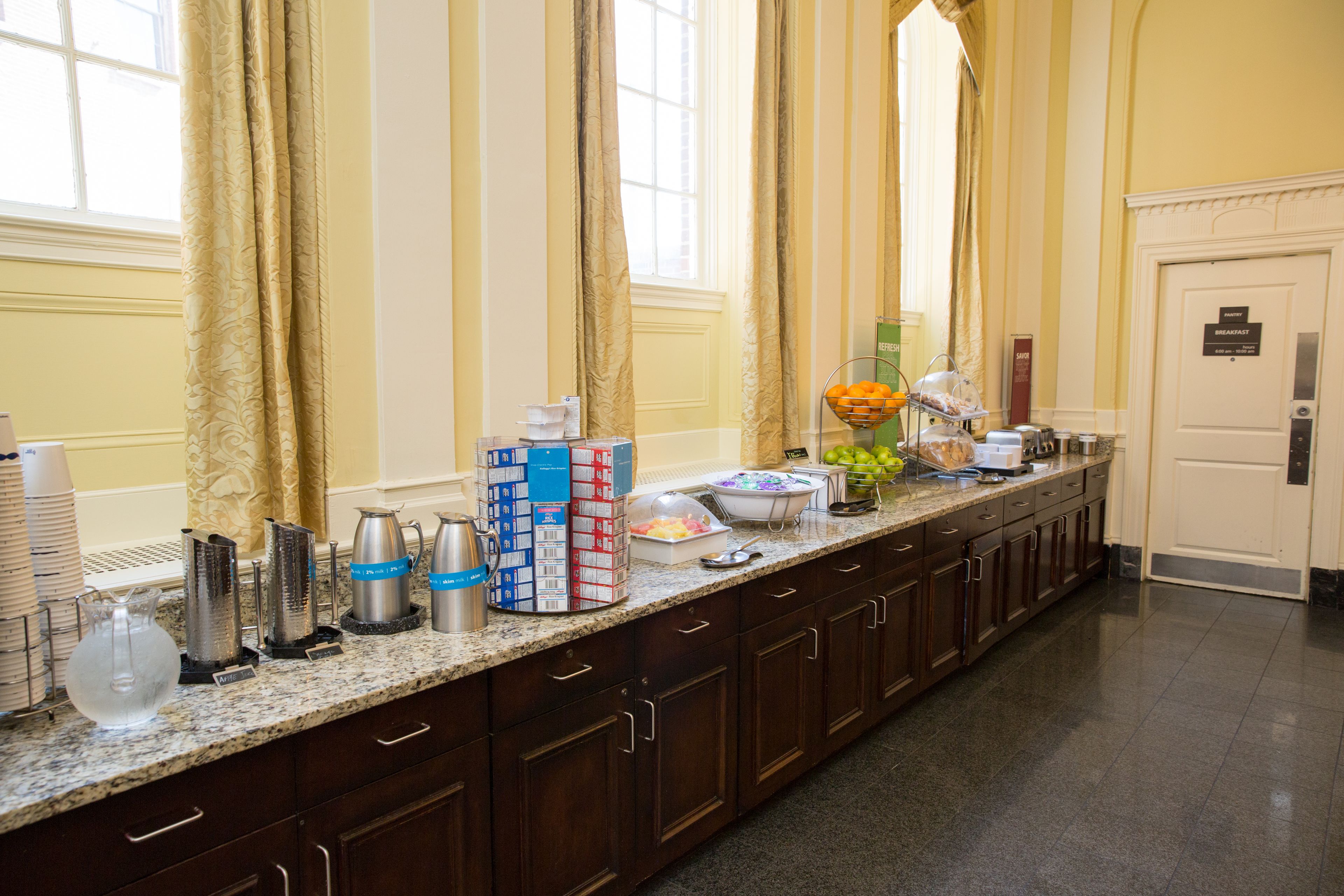 Hampton Inn & Suites Hampton Inn & Suites