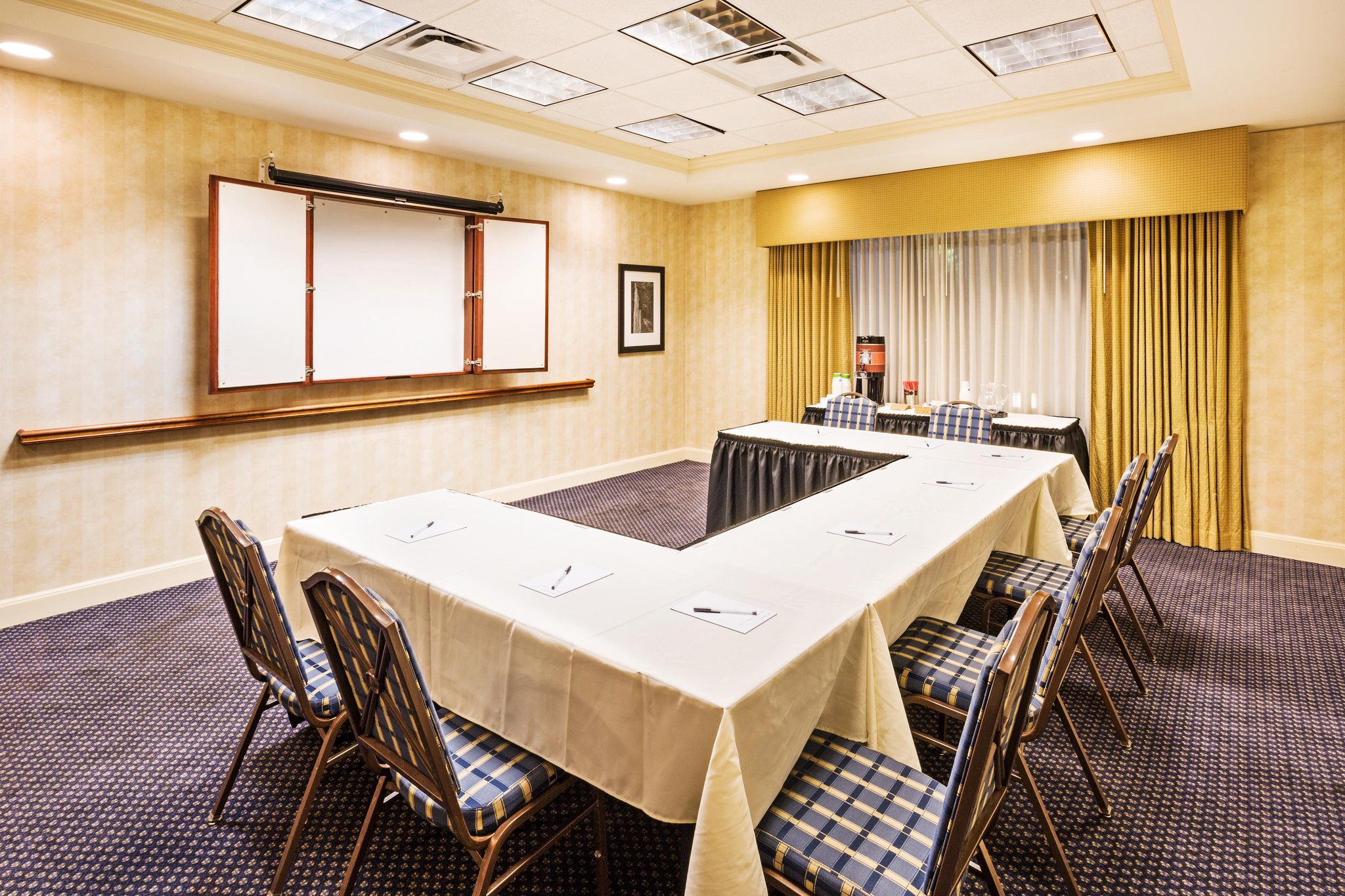 Hampton Inn & Suites Clinton Hampton Inn & Suites Clinton