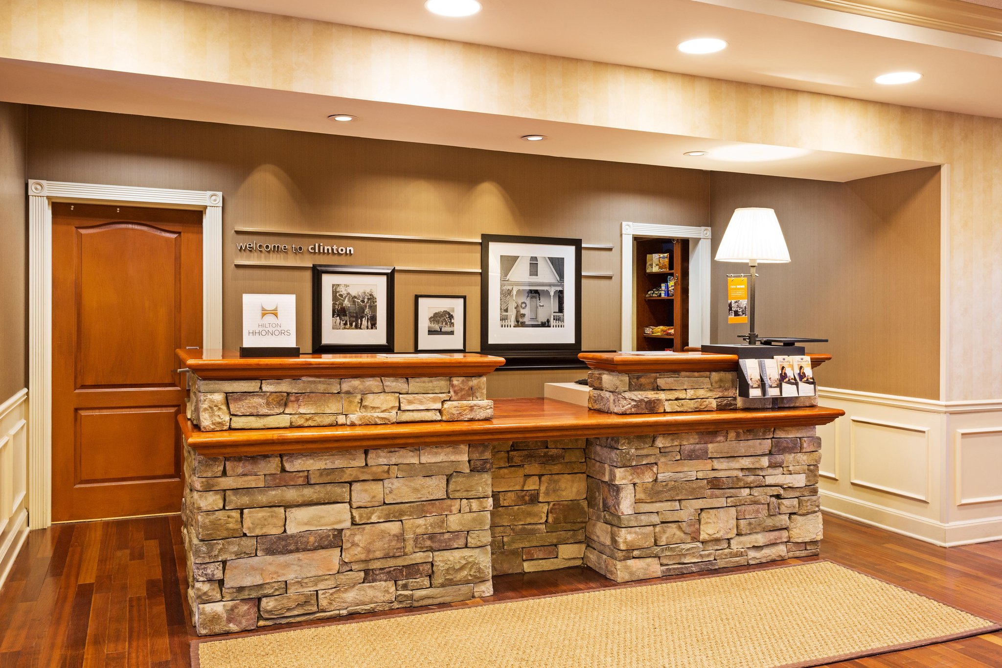 Hampton Inn & Suites Clinton Hampton Inn & Suites Clinton