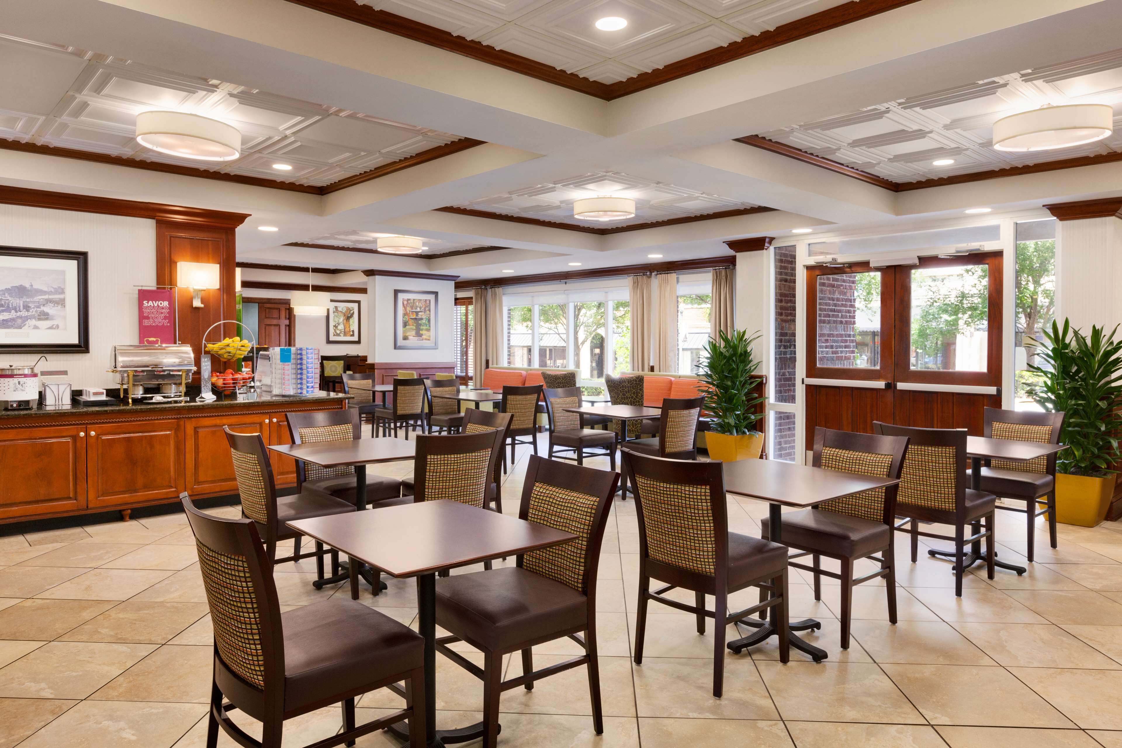 Hampton Inn Columbia - Downtown Historic District Hampton Inn Columbia - Downtown Historic District