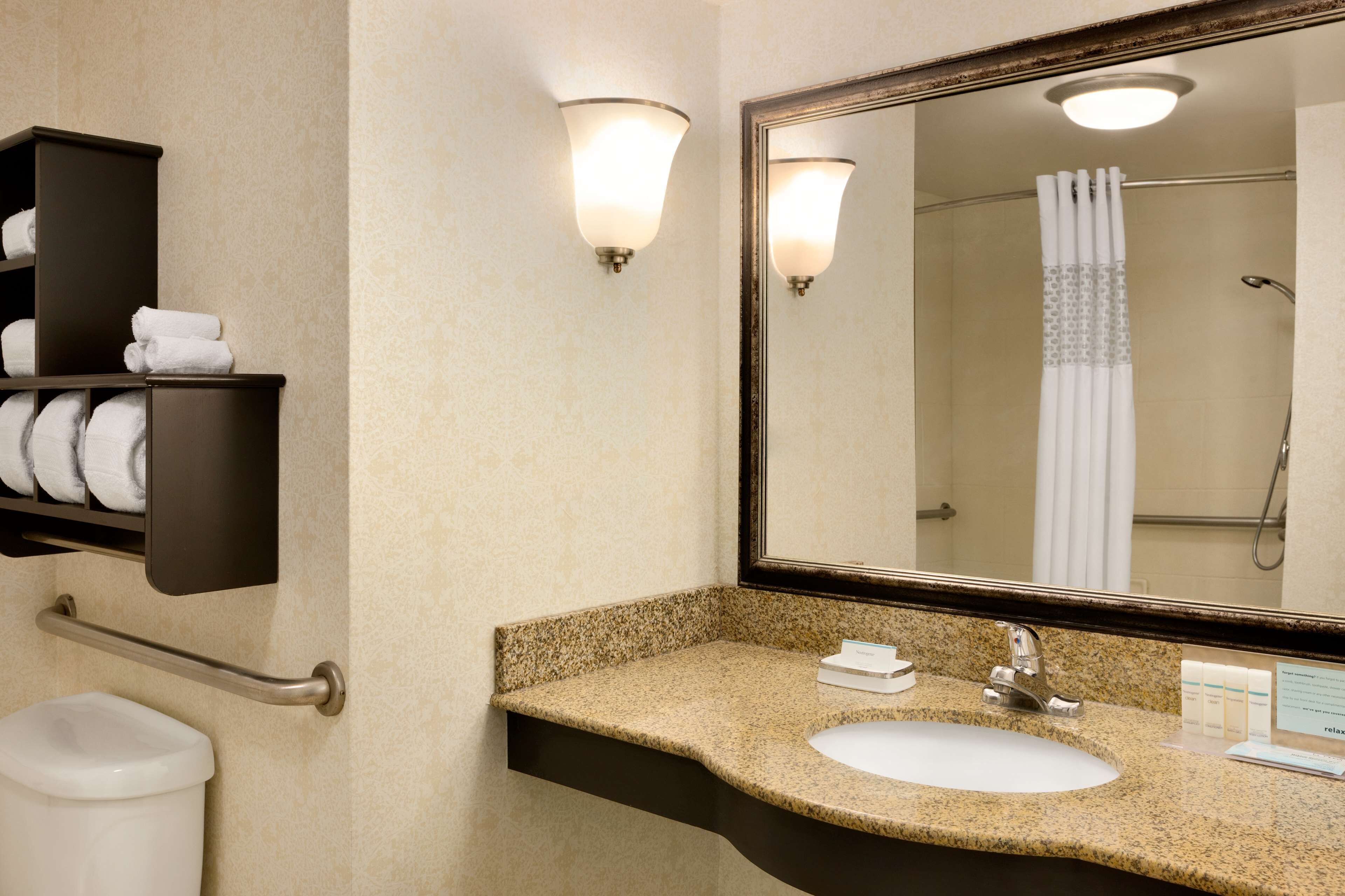 Hampton Inn Columbia - Downtown Historic District Hampton Inn Columbia - Downtown Historic District