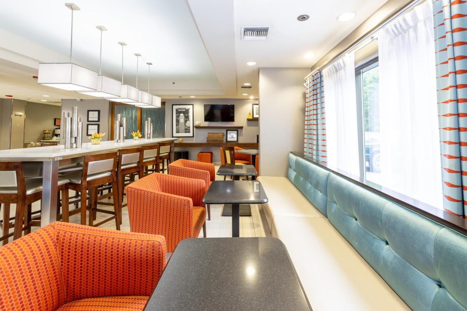 Hampton Inn Columbia I 26 Harbison Blvd Hampton Inn Columbia I 26 Harbison Blvd