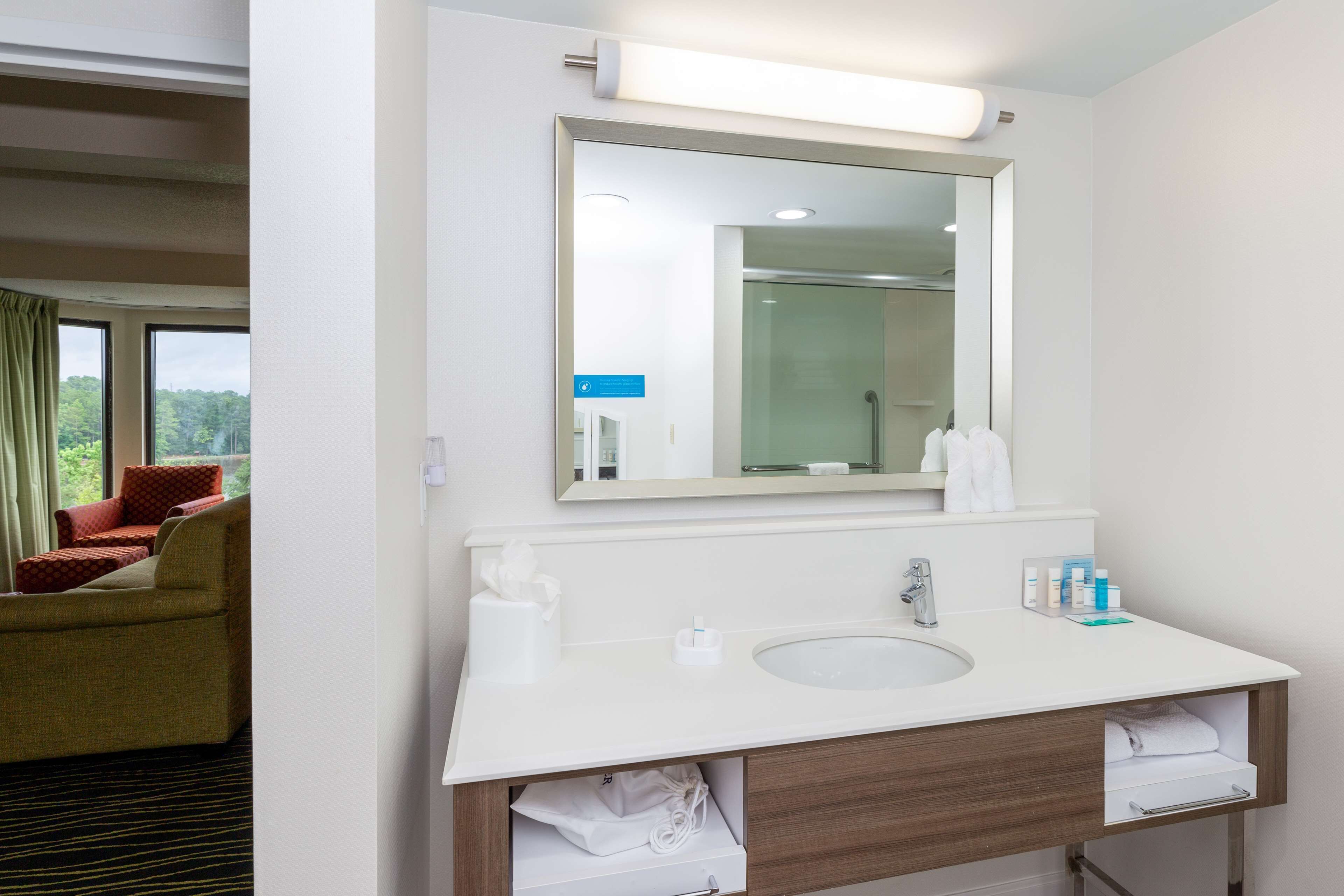 Hampton Inn Columbia I 26 Harbison Blvd Hampton Inn Columbia I 26 Harbison Blvd