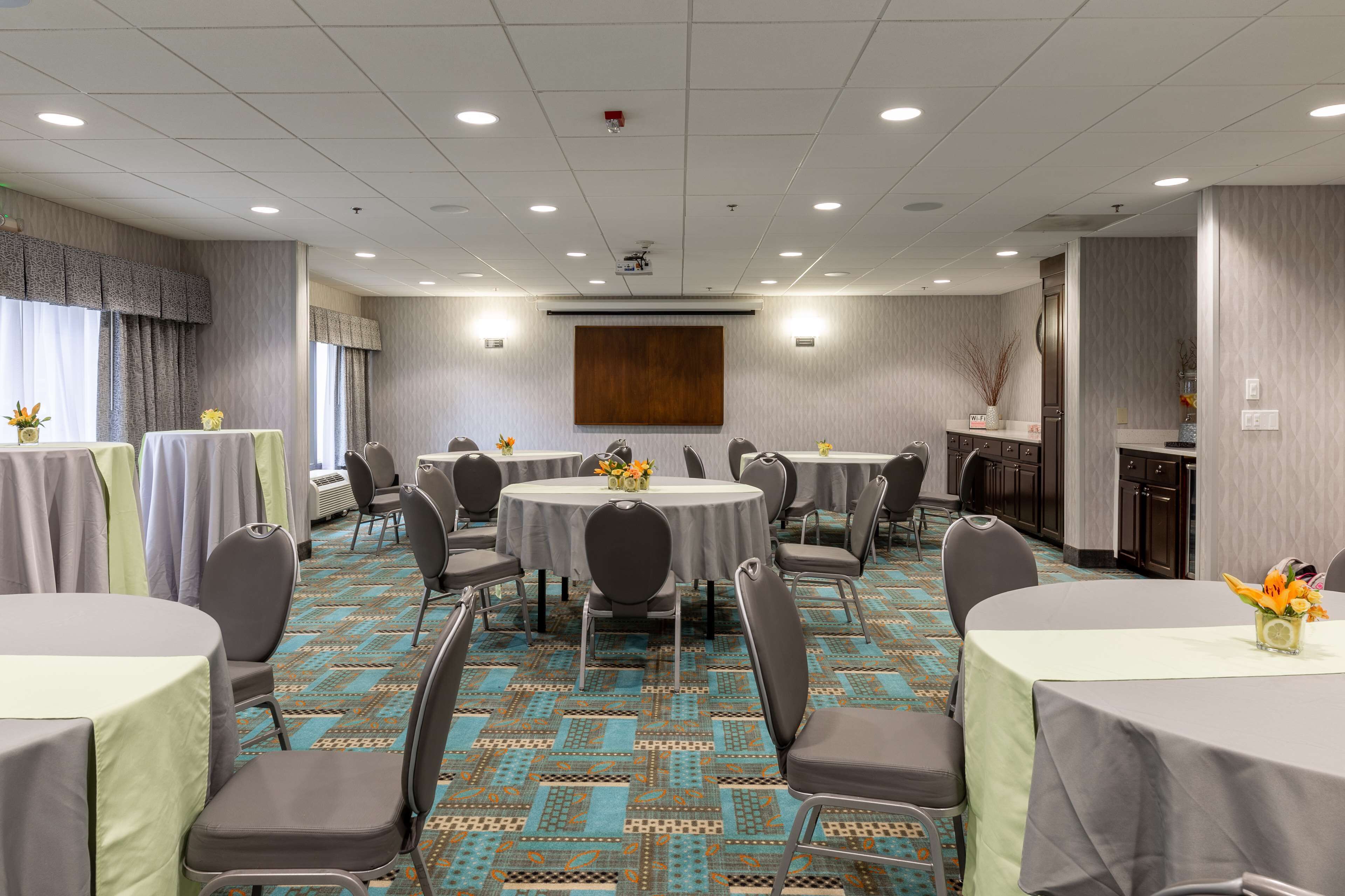 Hampton Inn Columbia I 26 Harbison Blvd Hampton Inn Columbia I 26 Harbison Blvd