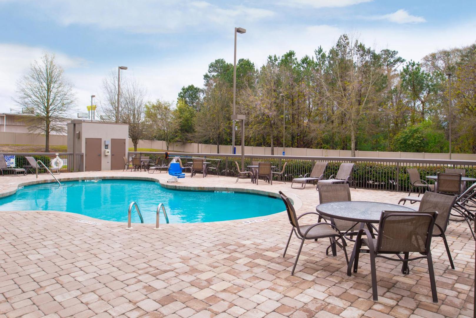 Hampton Inn Columbia Northeast - Fort Jackson Area Hampton Inn Columbia Northeast - Fort Jackson Area
