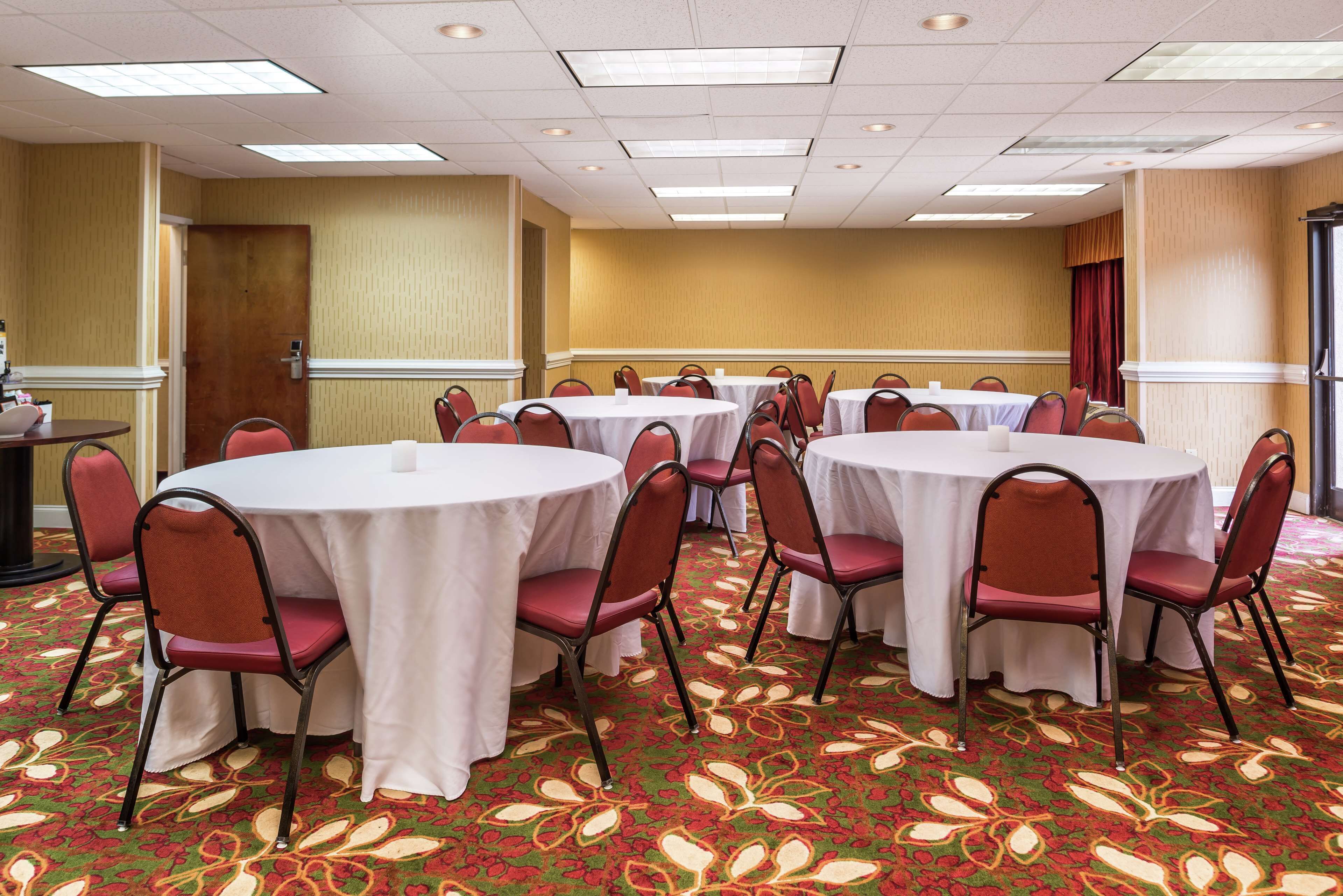 Hampton Inn Columbia Northeast - Fort Jackson Area Hampton Inn Columbia Northeast - Fort Jackson Area