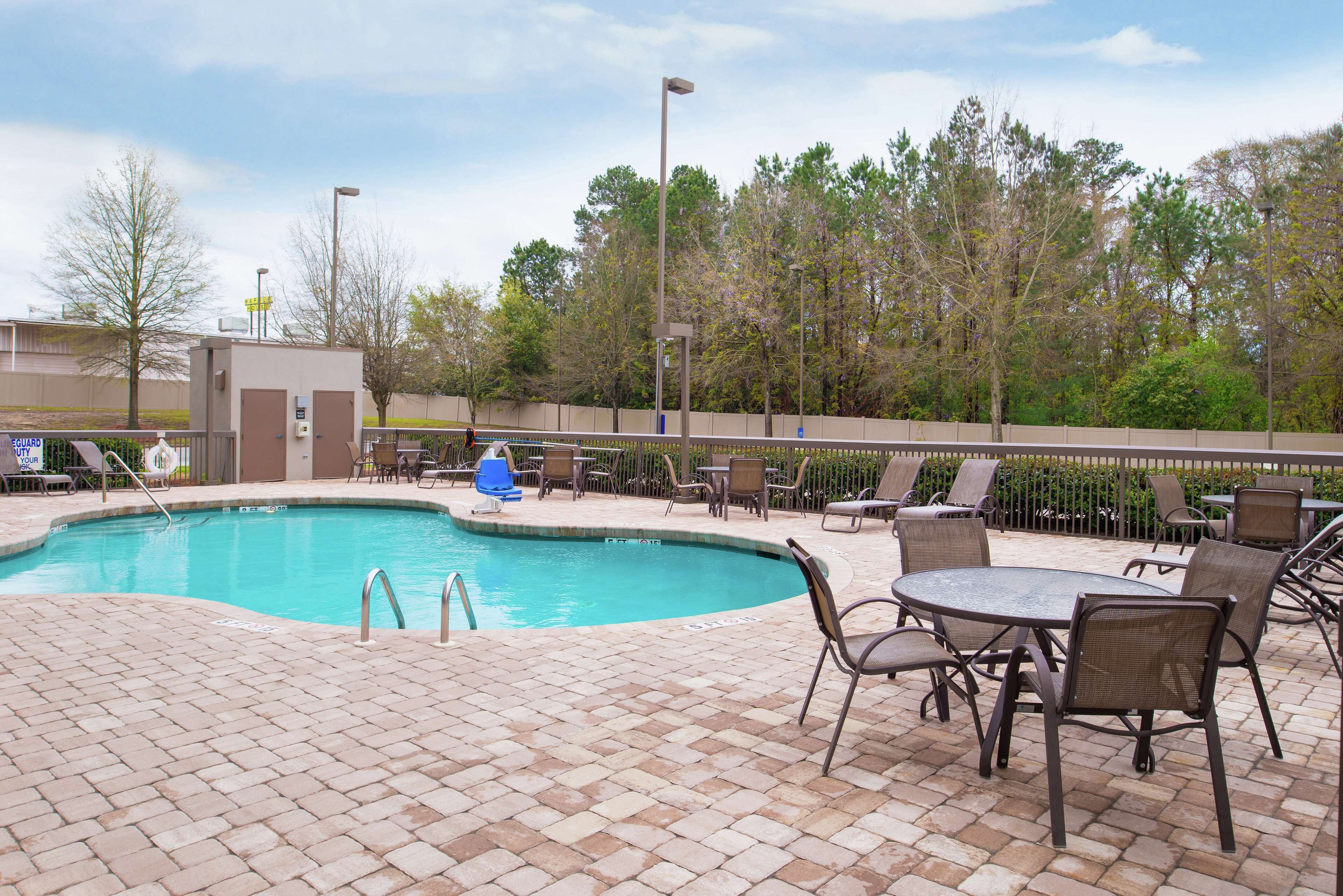 Hampton Inn Columbia Northeast - Fort Jackson Area Hampton Inn Columbia Northeast - Fort Jackson Area