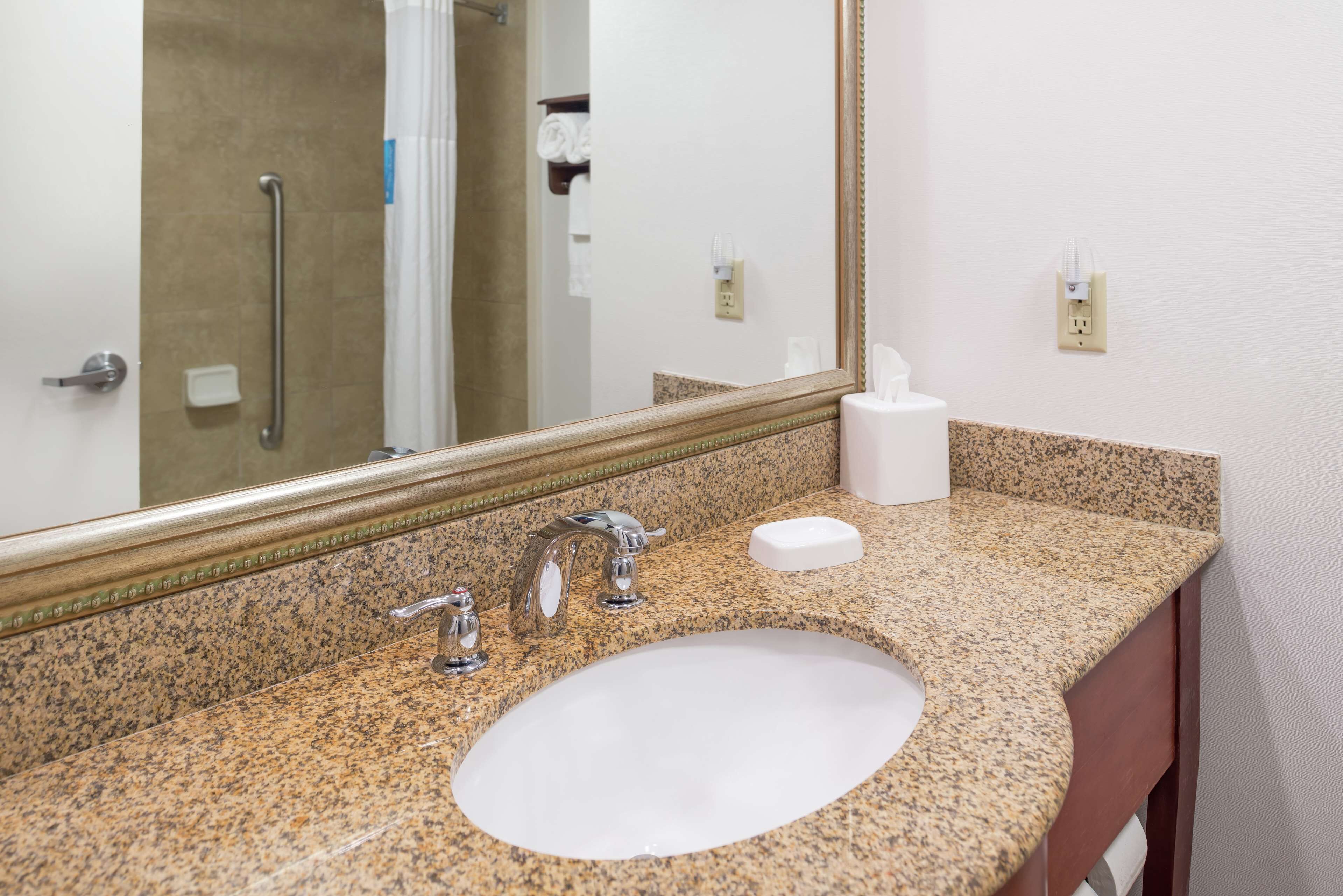 Hampton Inn Columbia Northeast - Fort Jackson Area Hampton Inn Columbia Northeast - Fort Jackson Area