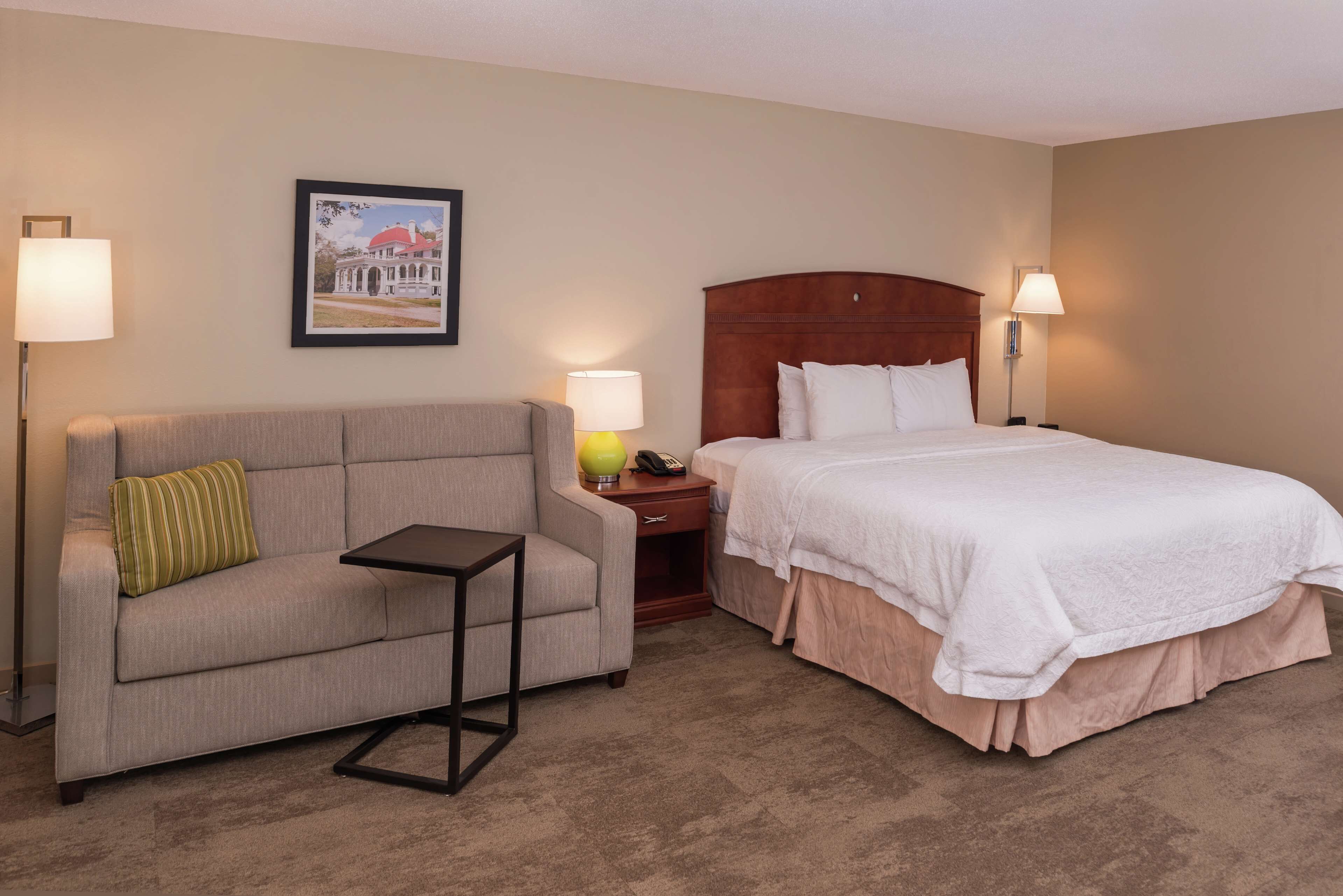 Hampton Inn Columbia Northeast - Fort Jackson Area Hampton Inn Columbia Northeast - Fort Jackson Area