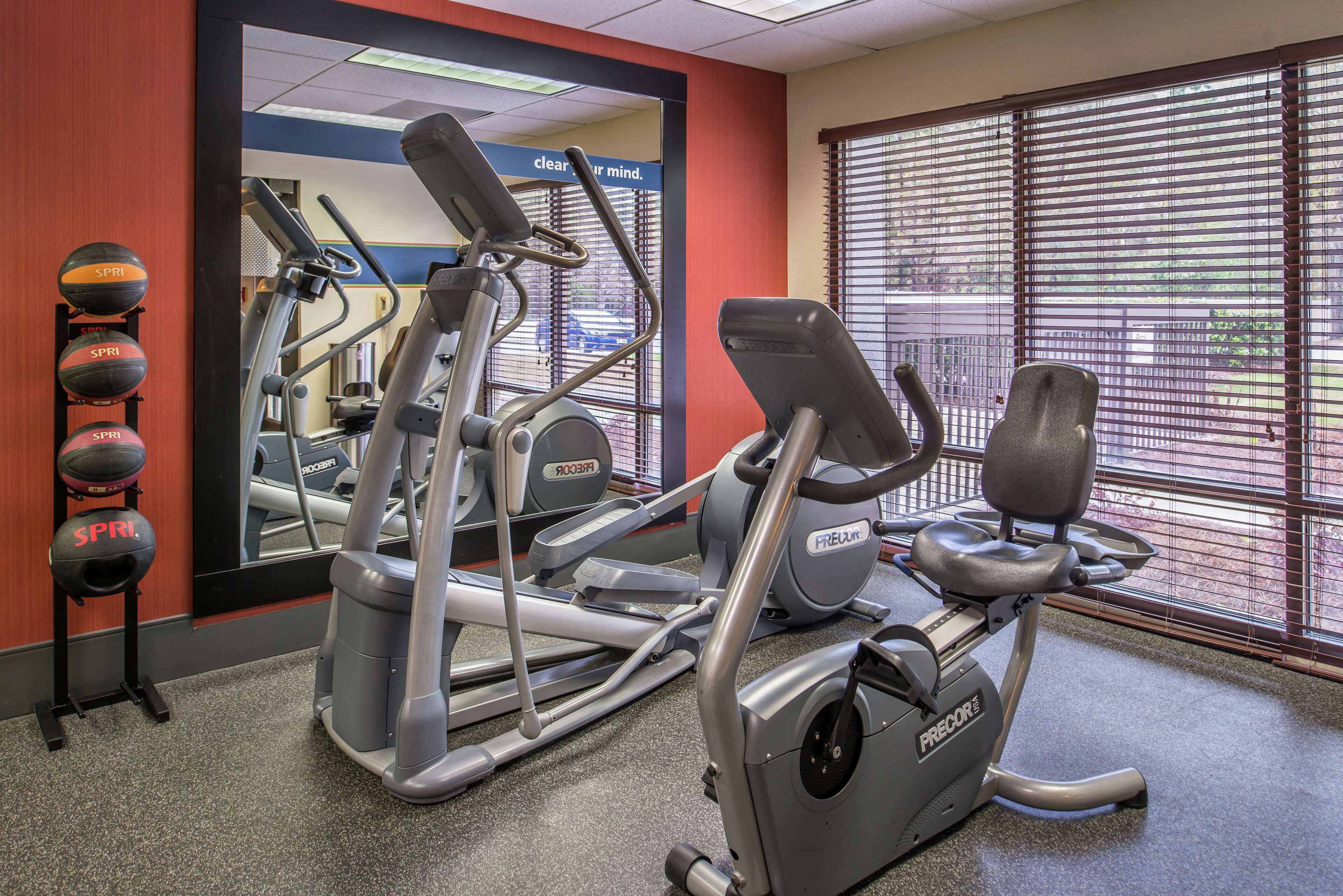 Hampton Inn Columbia Northeast - Fort Jackson Area Hampton Inn Columbia Northeast - Fort Jackson Area