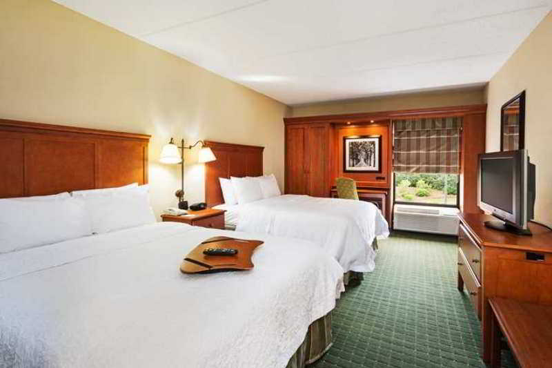Hampton Inn & Suites Greenville-Spartanburg Hampton Inn & Suites Greenville-Spartanburg