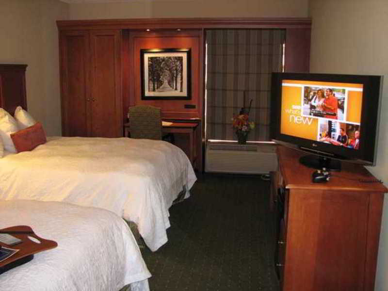 Hampton Inn & Suites Greenville-Spartanburg Hampton Inn & Suites Greenville-Spartanburg