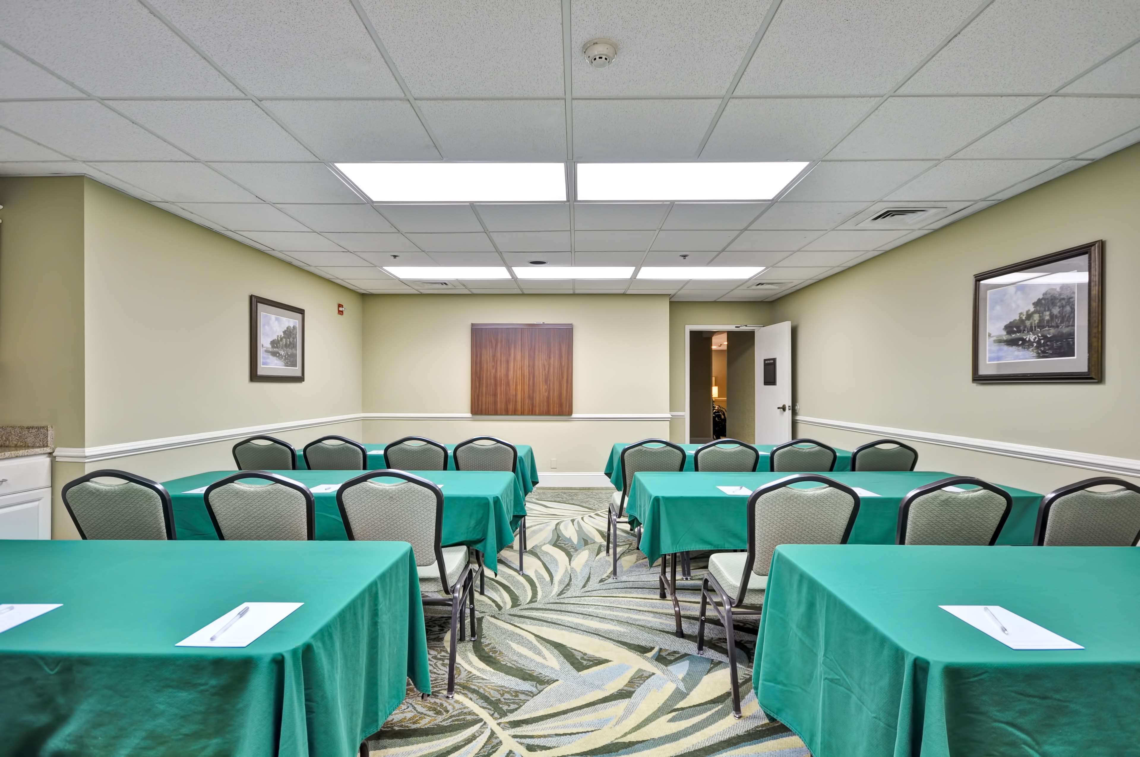 Hampton Inn & Suites Charleston/Mt.Pleasant Isle Of Palms Hampton Inn & Suites Charleston/Mt.Pleasant Isle Of Palms