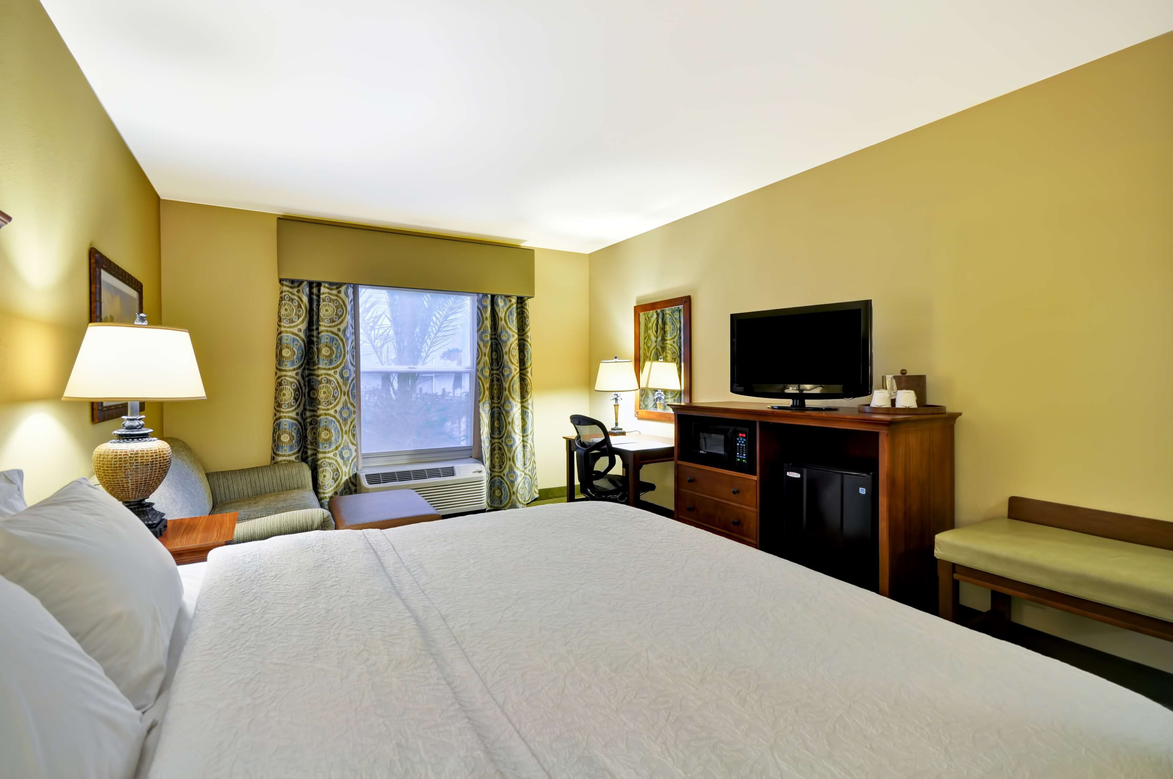 Hampton Inn & Suites Charleston/Mt.Pleasant Isle Of Palms Hampton Inn & Suites Charleston/Mt.Pleasant Isle Of Palms