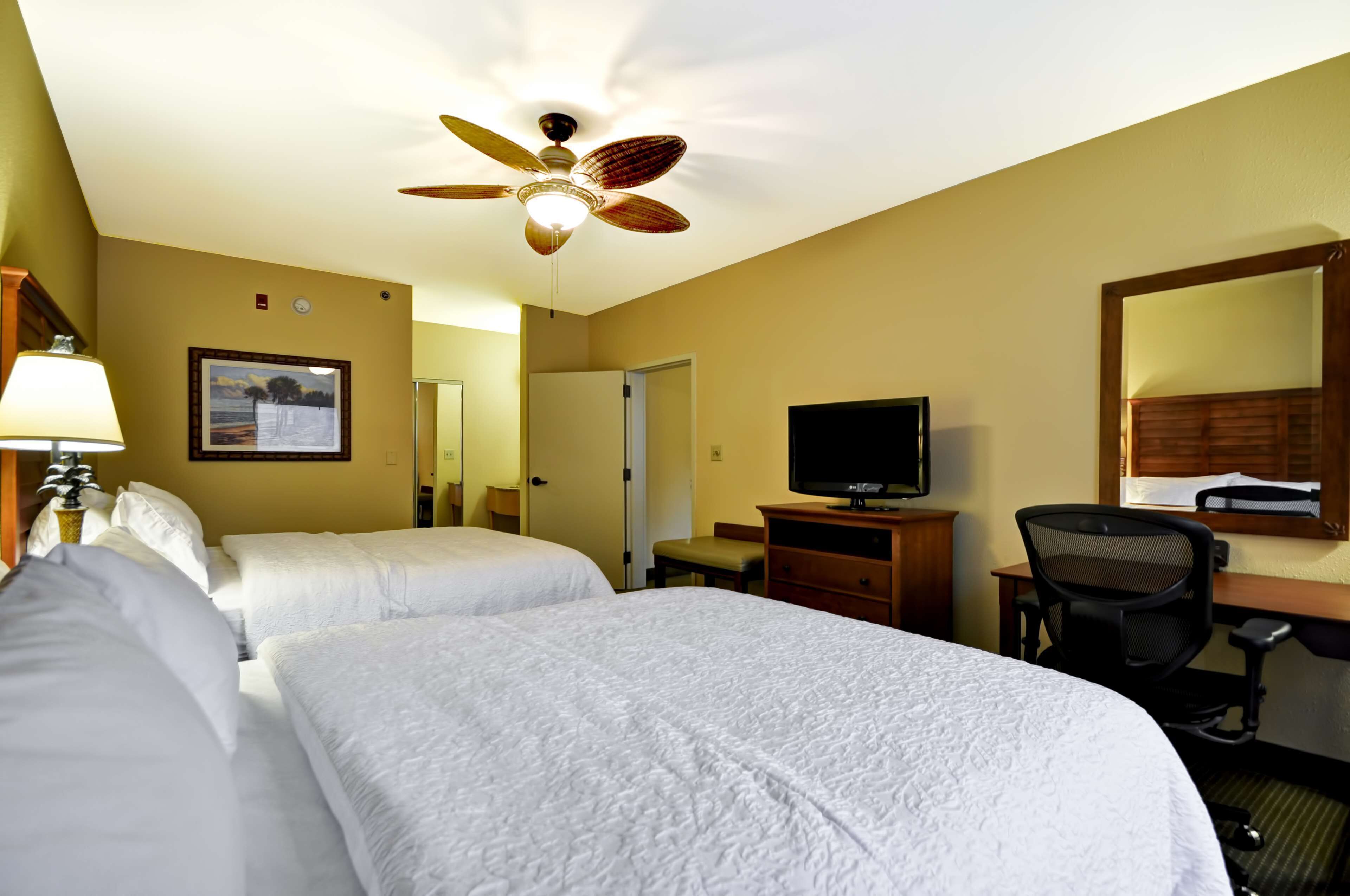 Hampton Inn & Suites Charleston/Mt.Pleasant Isle Of Palms Hampton Inn & Suites Charleston/Mt.Pleasant Isle Of Palms