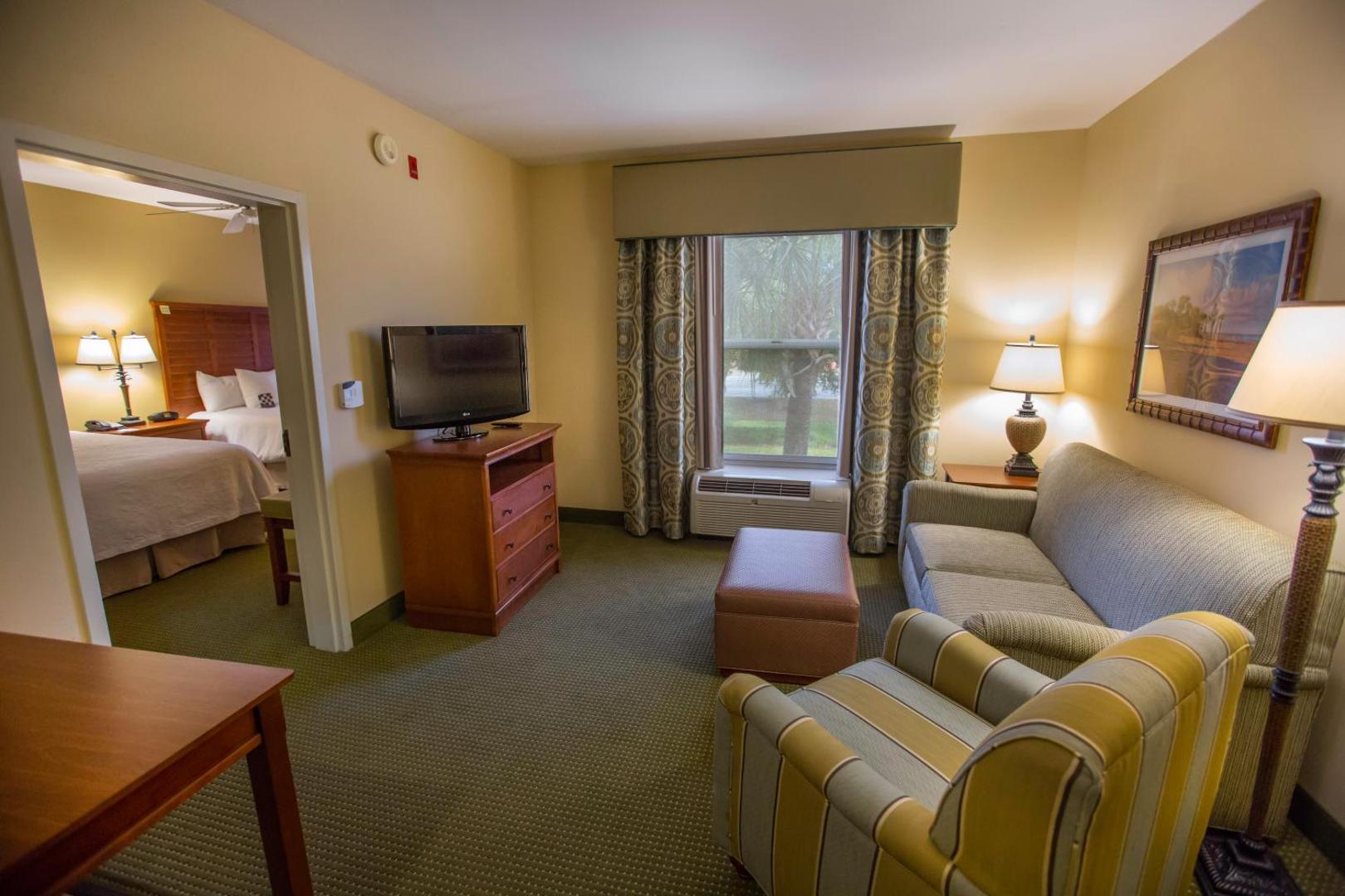 Hampton Inn & Suites Charleston/Mt.Pleasant Isle Of Palms Hampton Inn & Suites Charleston/Mt.Pleasant Isle Of Palms