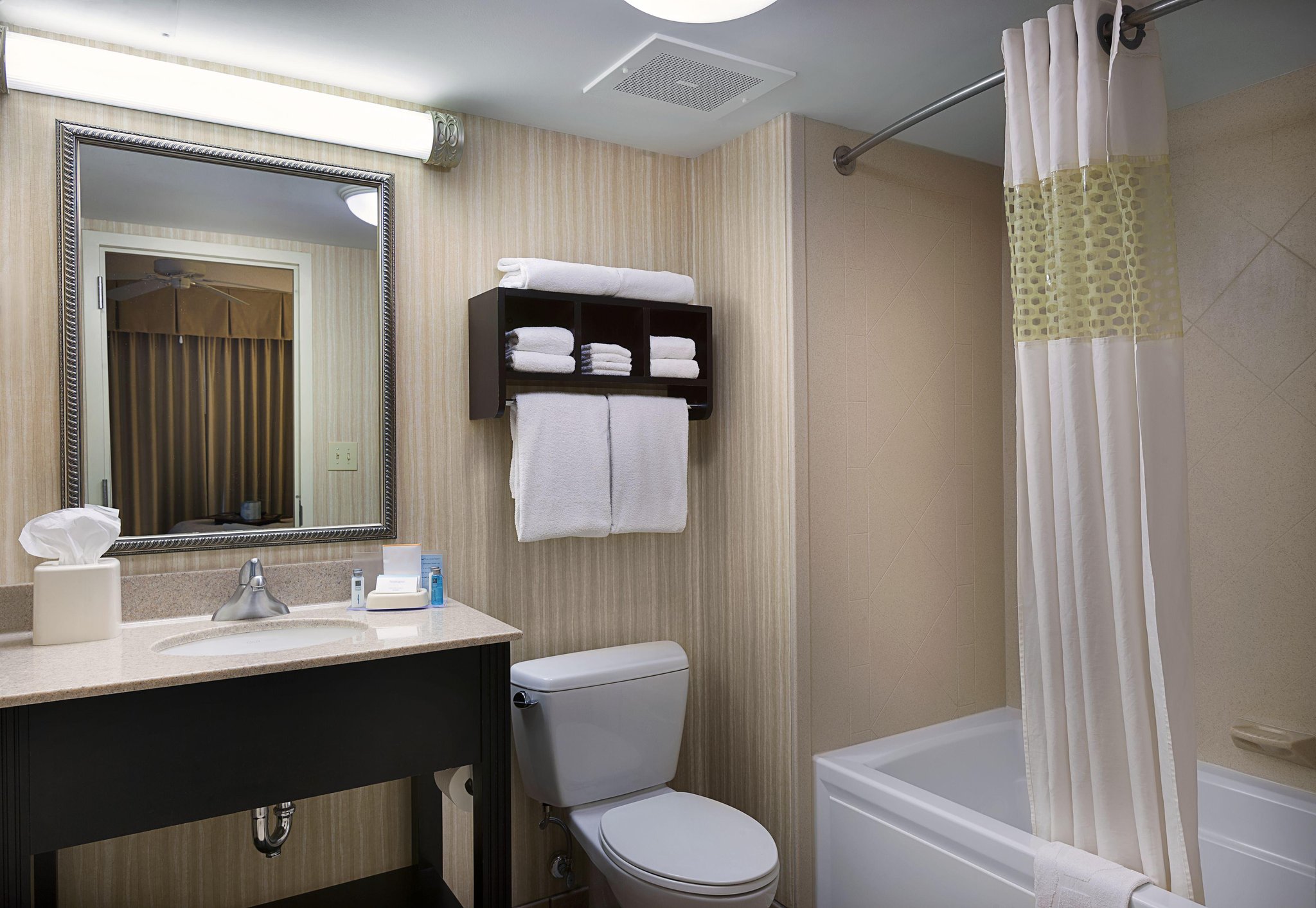Hampton Inn & Suites Myrtle Beach Oceanfront Hampton Inn & Suites Myrtle Beach Oceanfront