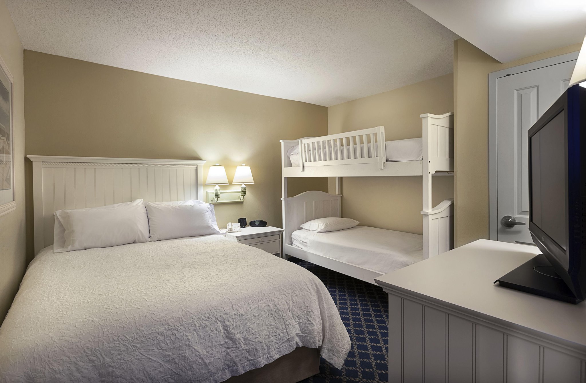 Hampton Inn & Suites Myrtle Beach Oceanfront Hampton Inn & Suites Myrtle Beach Oceanfront