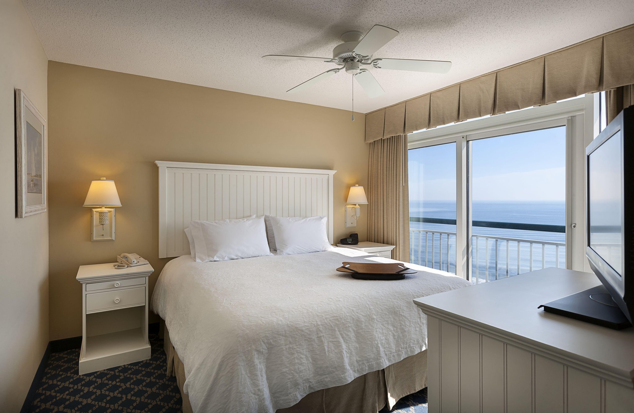 Hampton Inn & Suites Myrtle Beach Oceanfront Hampton Inn & Suites Myrtle Beach Oceanfront