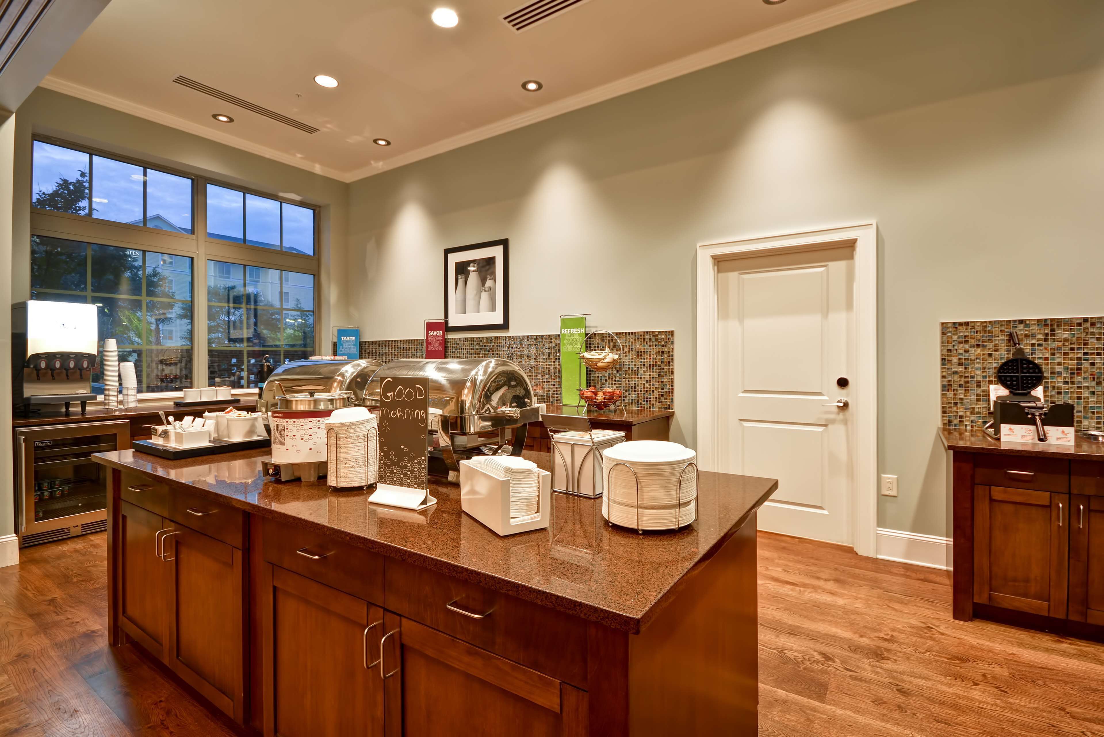 Hampton Inn & Suites Charleston Airport Hampton Inn & Suites Charleston Airport