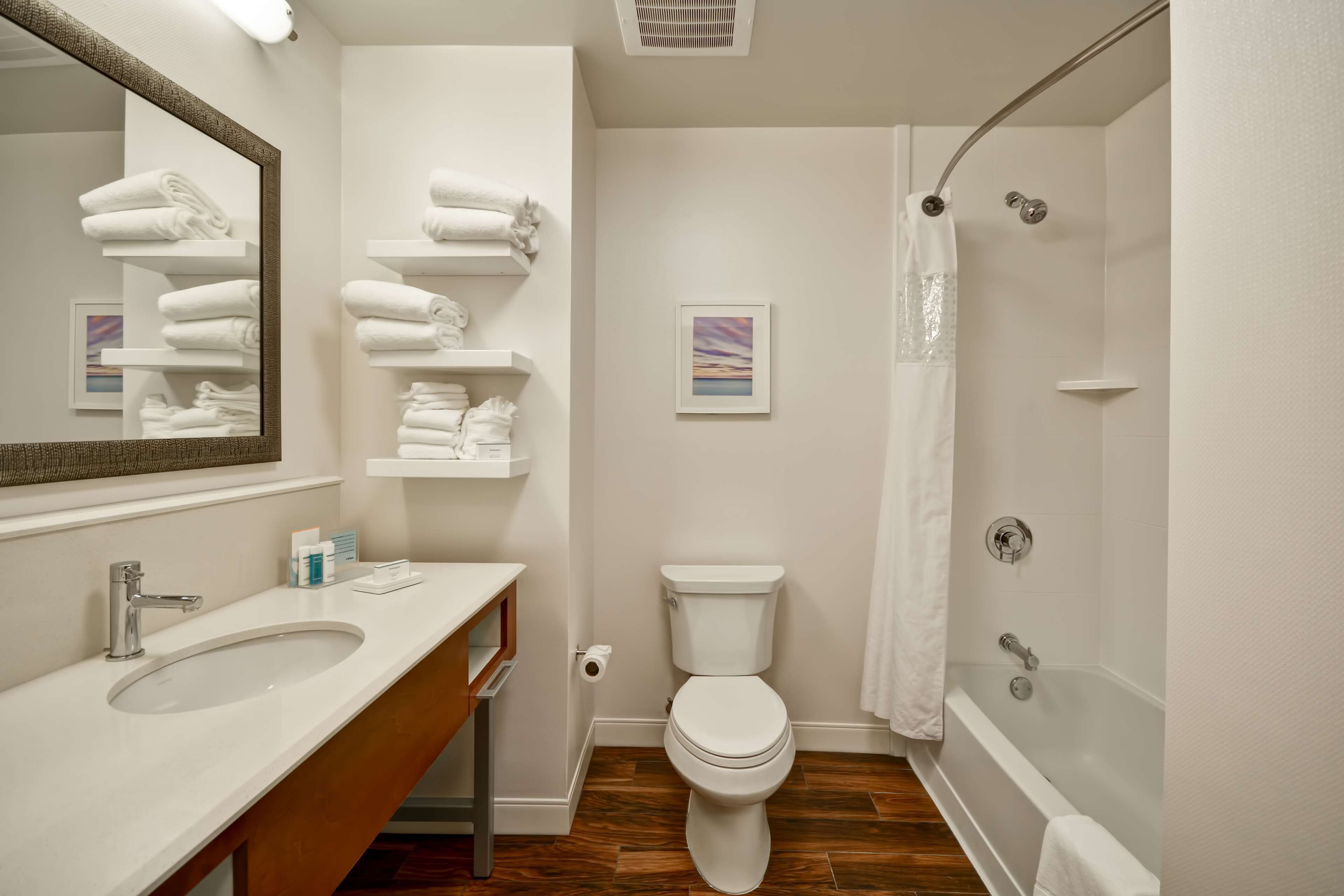 Hampton Inn & Suites Charleston Airport Hampton Inn & Suites Charleston Airport