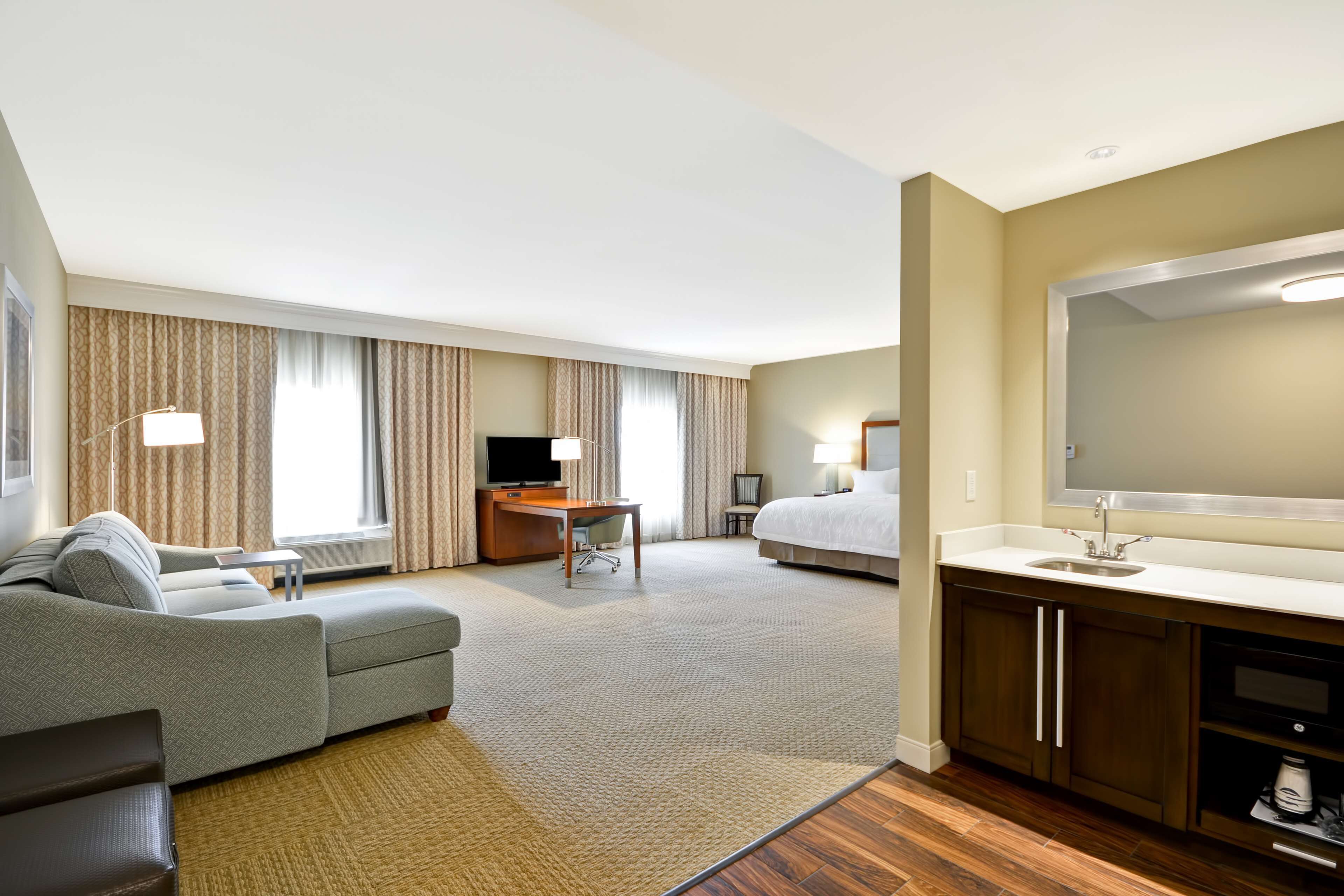 Hampton Inn & Suites Charleston Airport Hampton Inn & Suites Charleston Airport