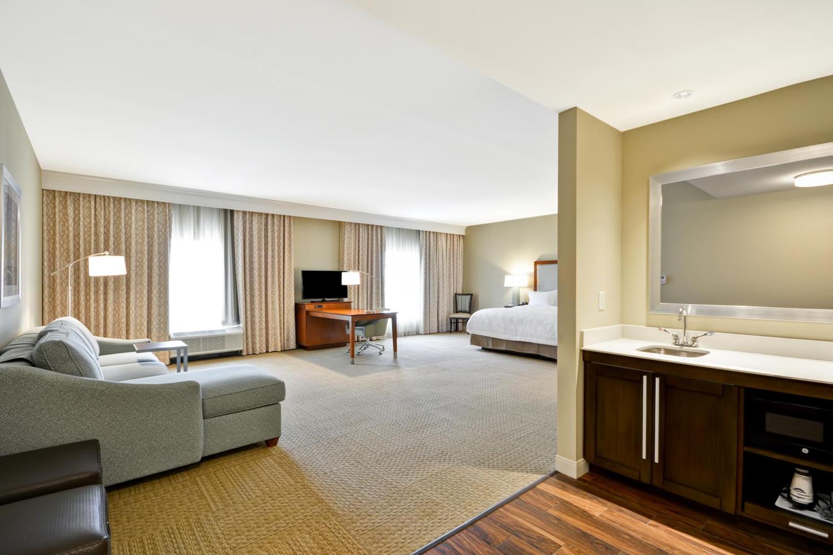 Hampton Inn & Suites Charleston Airport Hampton Inn & Suites Charleston Airport