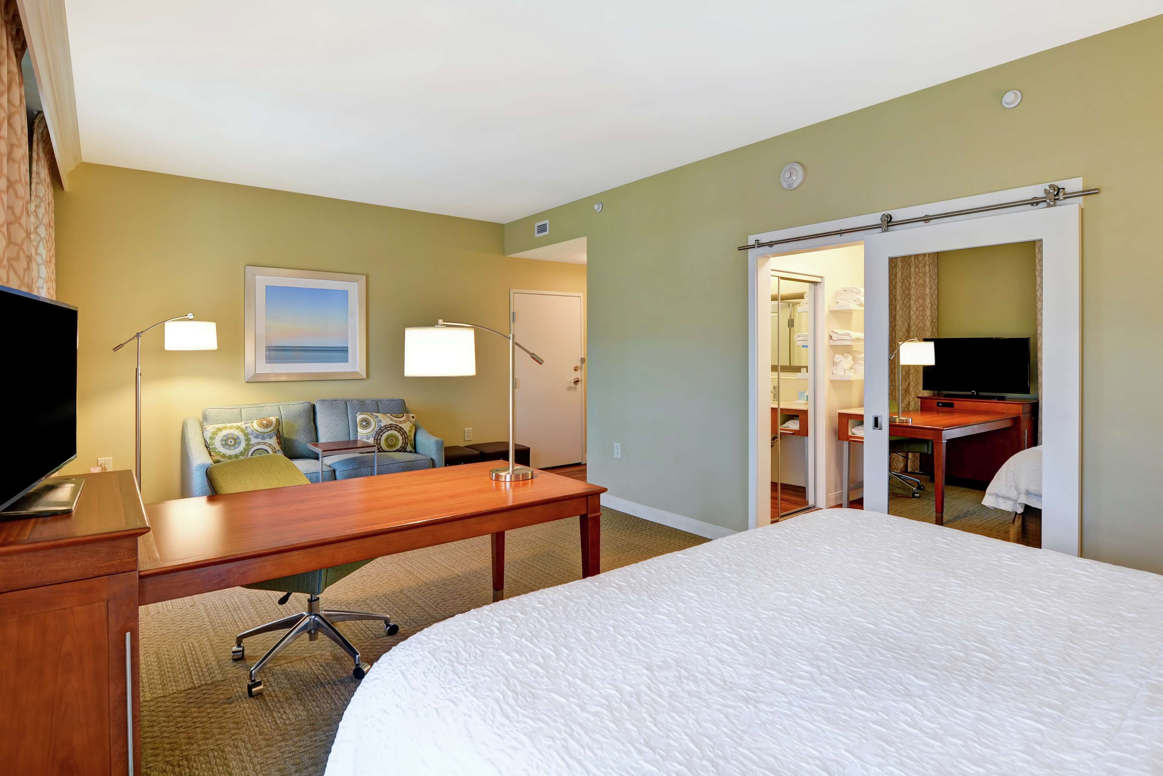 Hampton Inn & Suites Charleston Airport Hampton Inn & Suites Charleston Airport