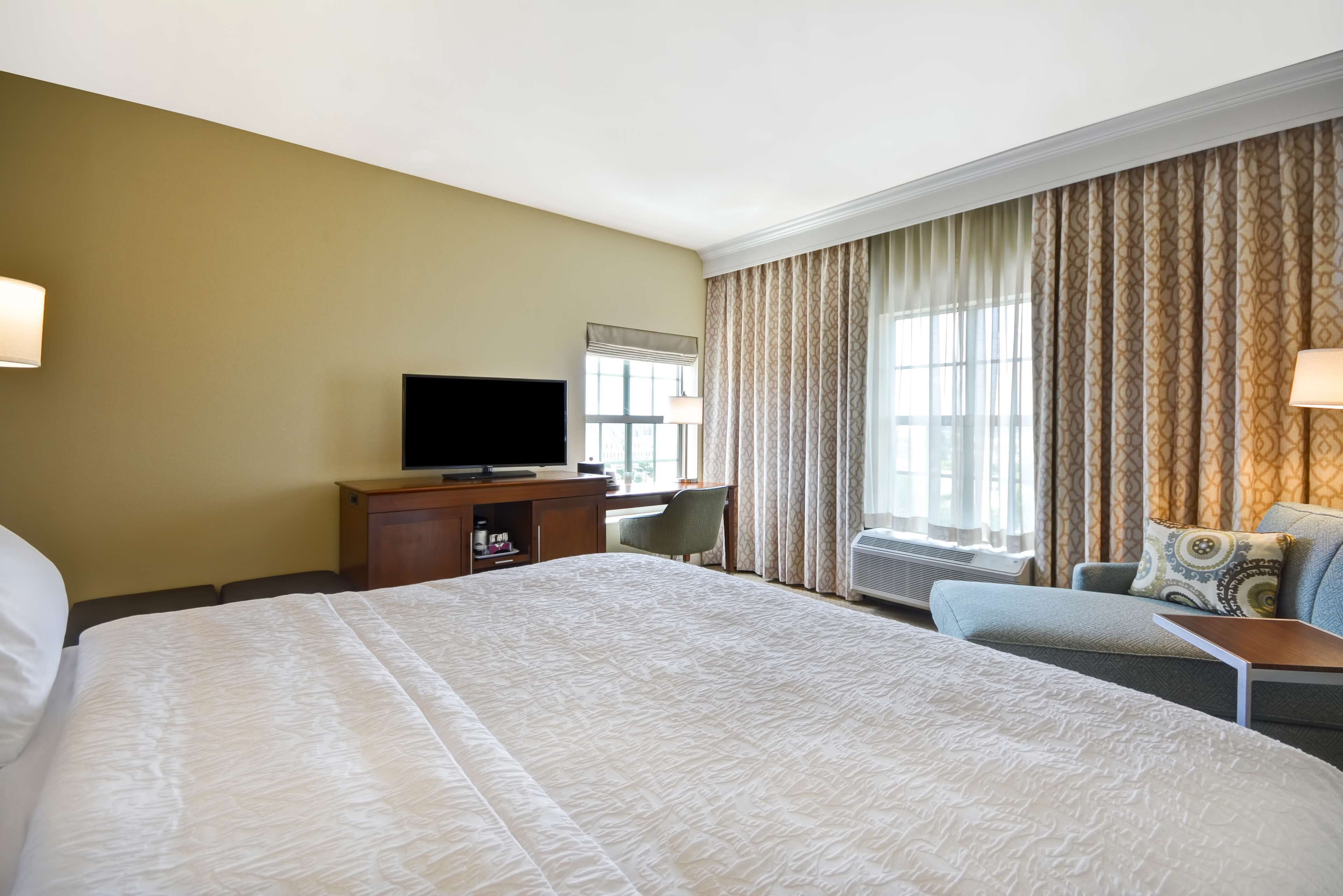 Hampton Inn & Suites Charleston Airport Hampton Inn & Suites Charleston Airport