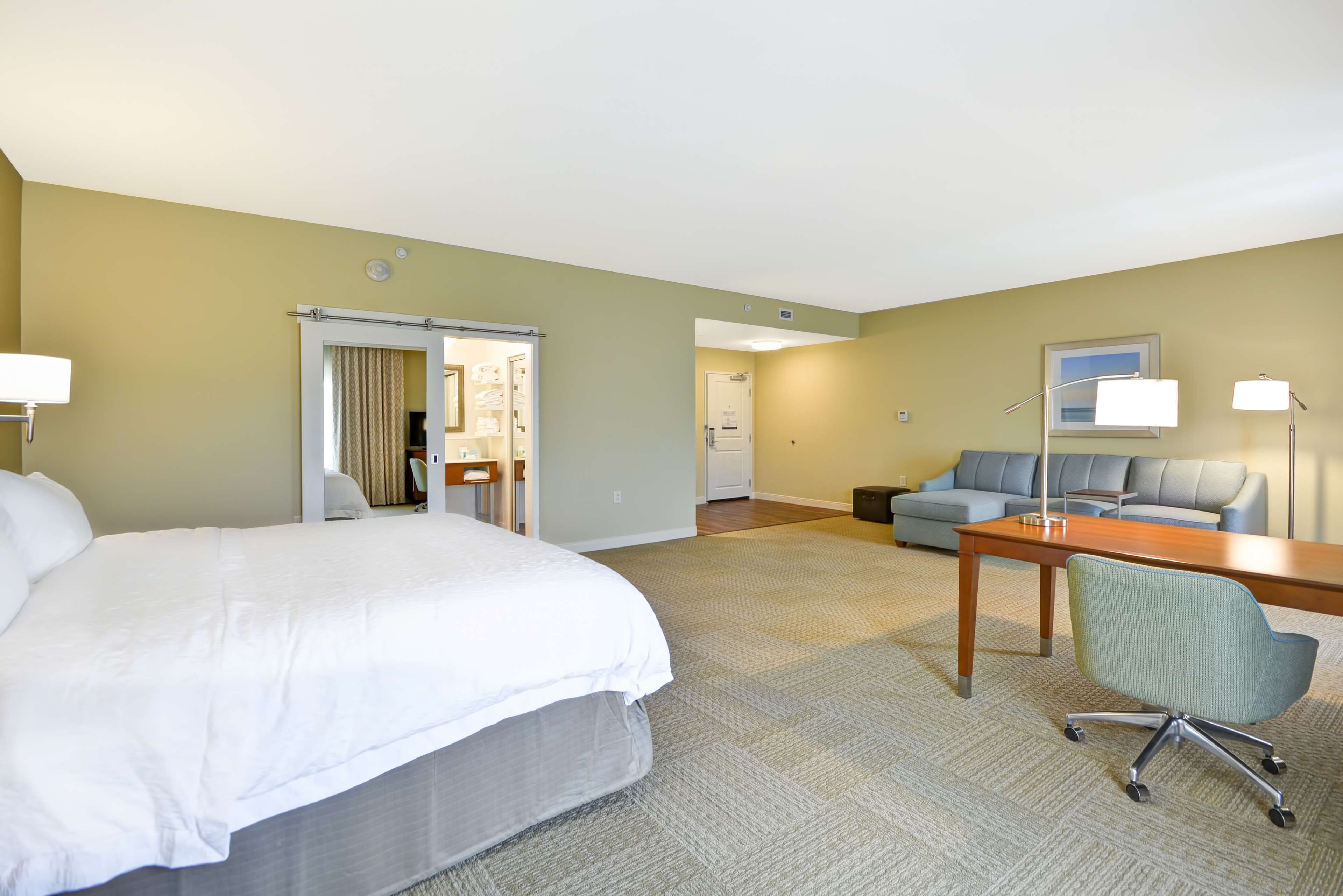 Hampton Inn & Suites Charleston Airport Hampton Inn & Suites Charleston Airport