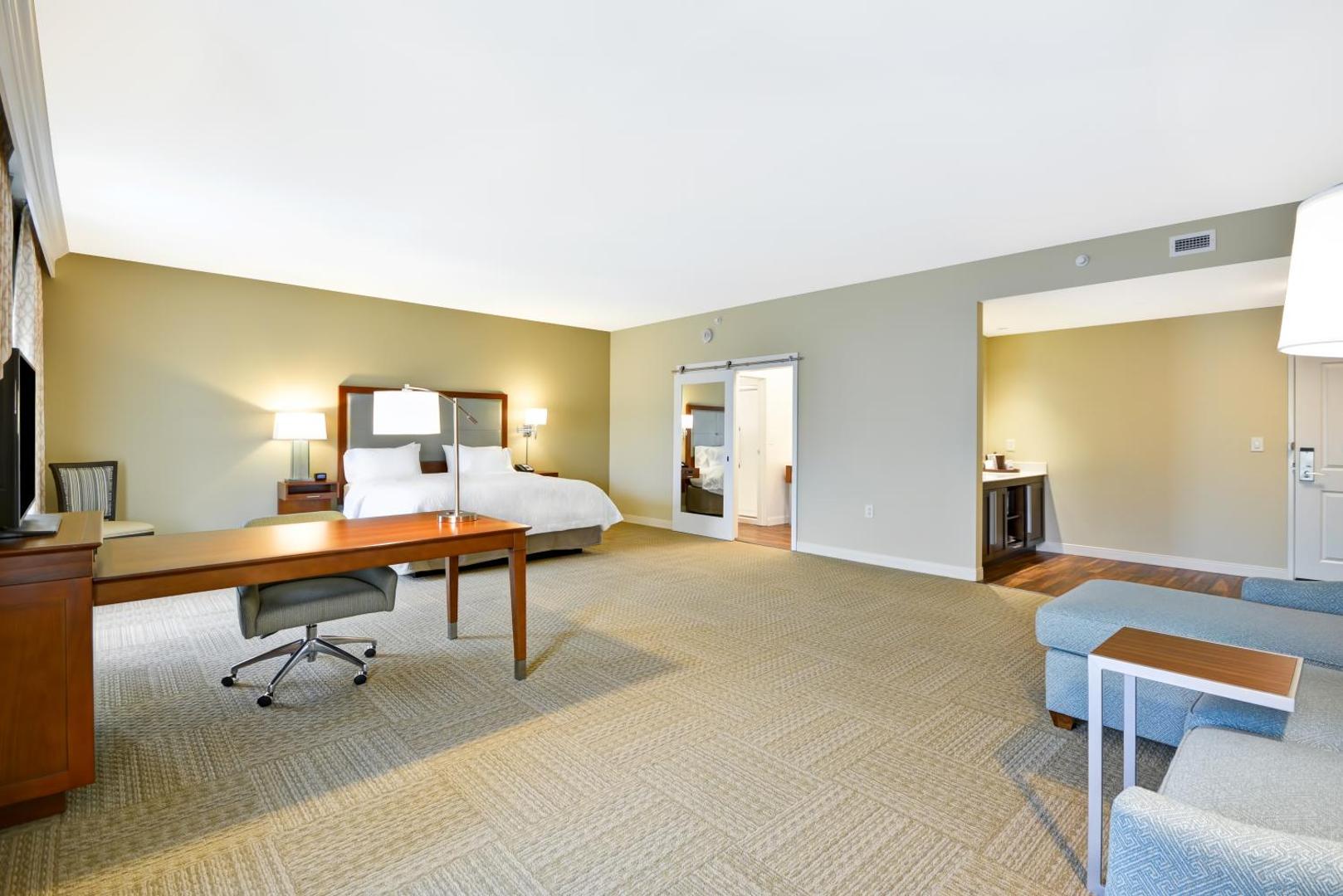 Hampton Inn & Suites Charleston Airport Hampton Inn & Suites Charleston Airport