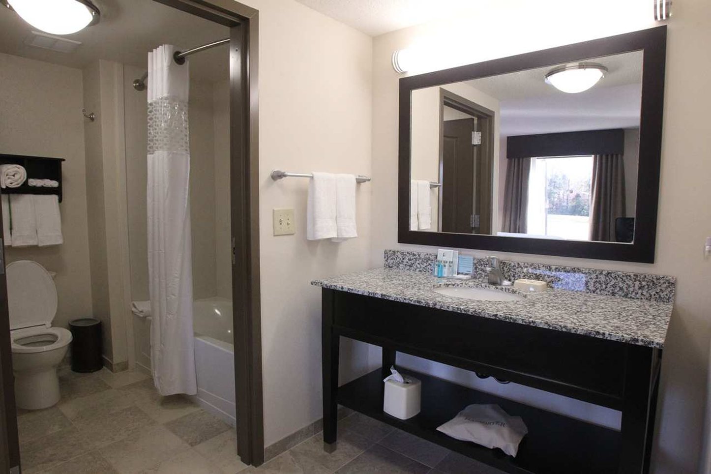 Hampton Inn & Suites Seneca-Clemson Area Hampton Inn & Suites Seneca-Clemson Area