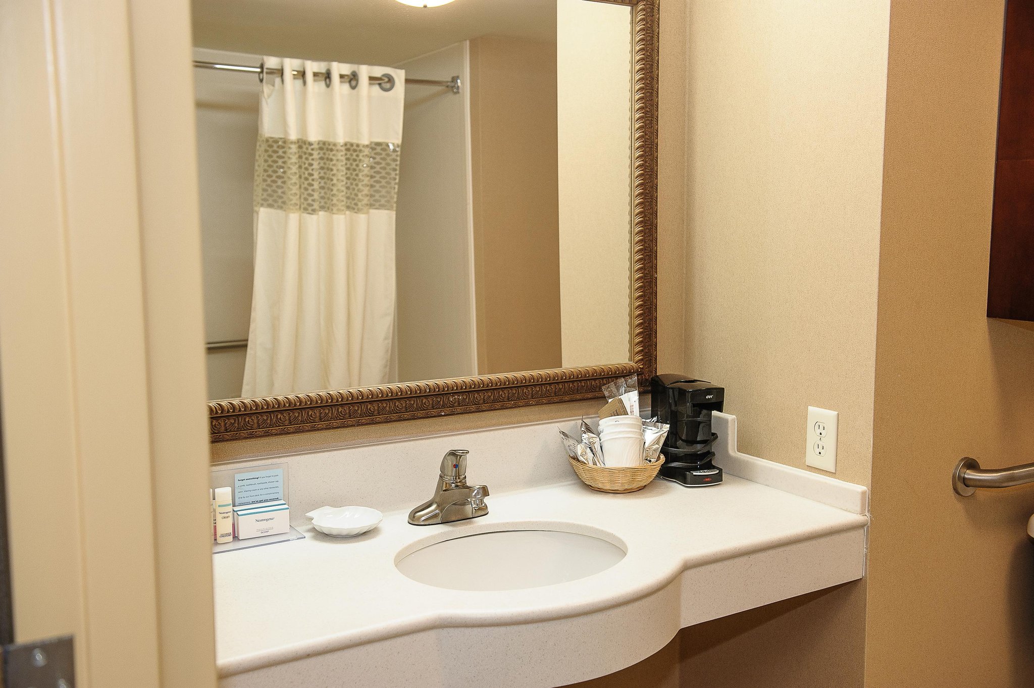 Hampton Inn Suites Brookings Hampton Inn Suites Brookings