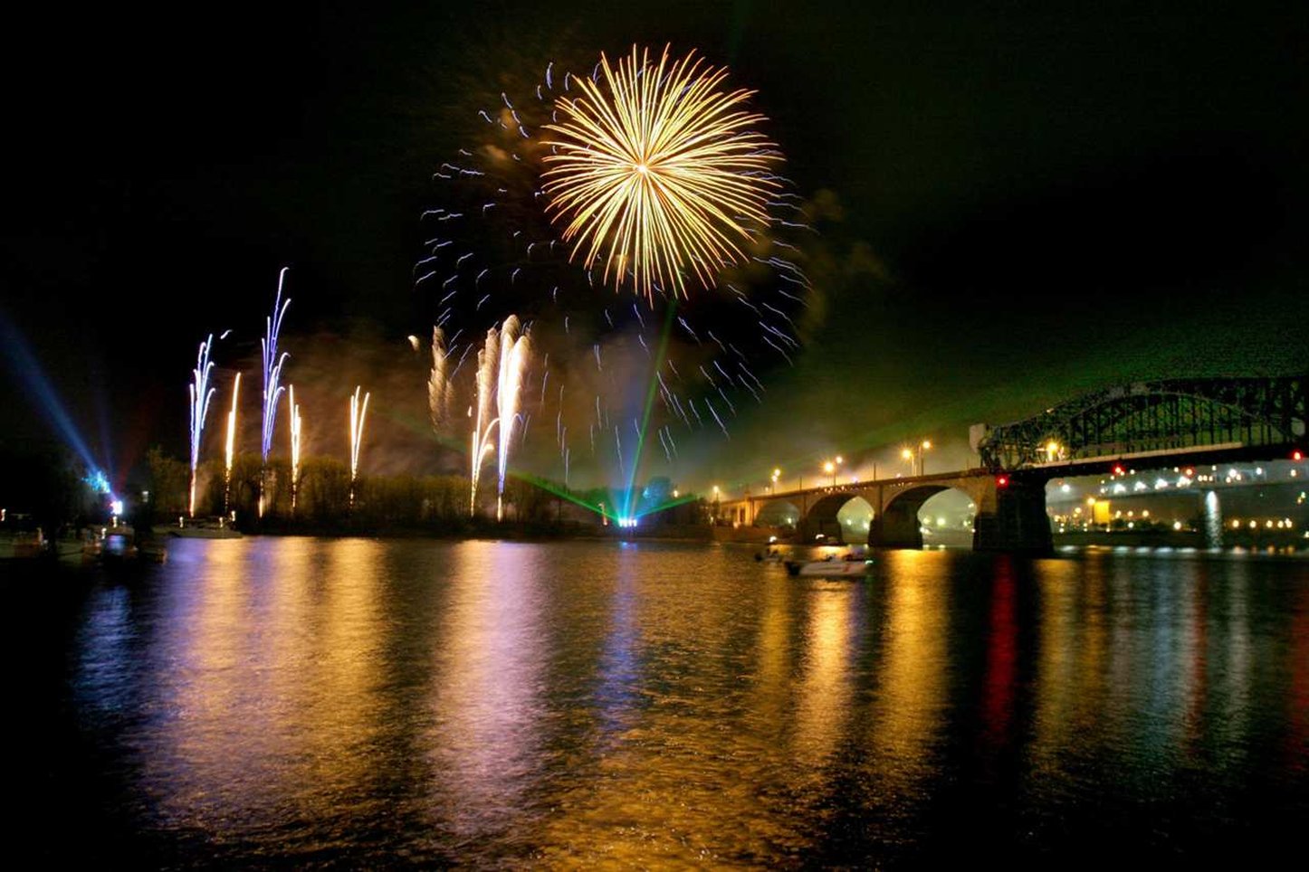 Hampton Inn & Suites Chattanooga/Downtown Hampton Inn & Suites Chattanooga/Downtown