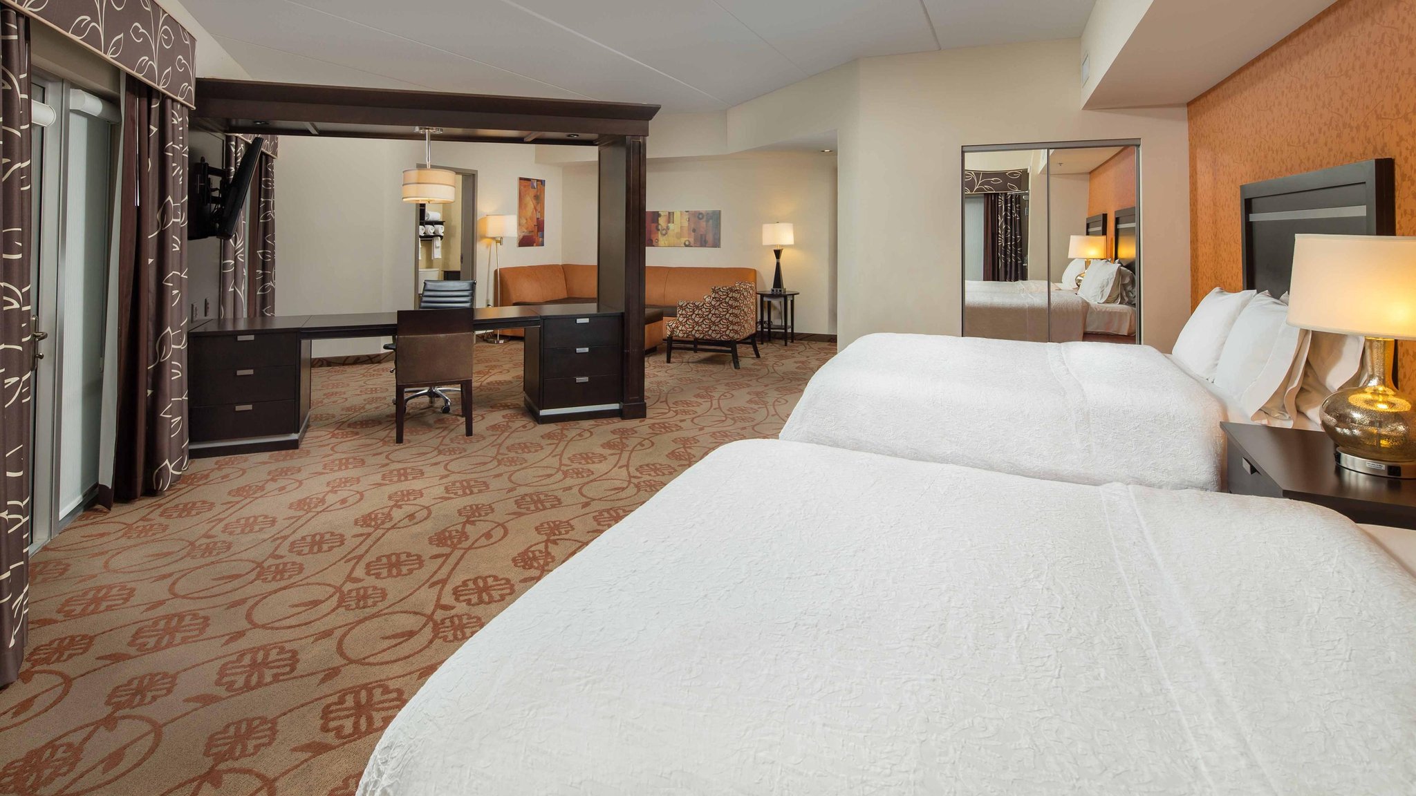 Hampton Inn & Suites Chattanooga/Downtown Hampton Inn & Suites Chattanooga/Downtown