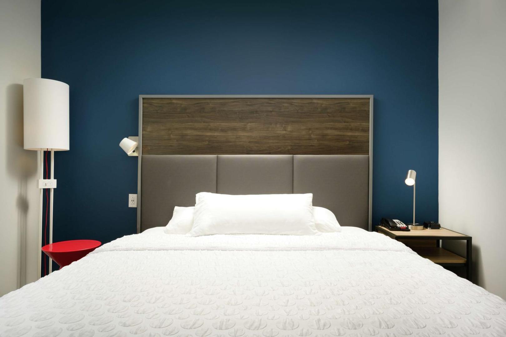 Tru by Hilton Chattanooga Hamilton Place Tru by Hilton Chattanooga Hamilton Place