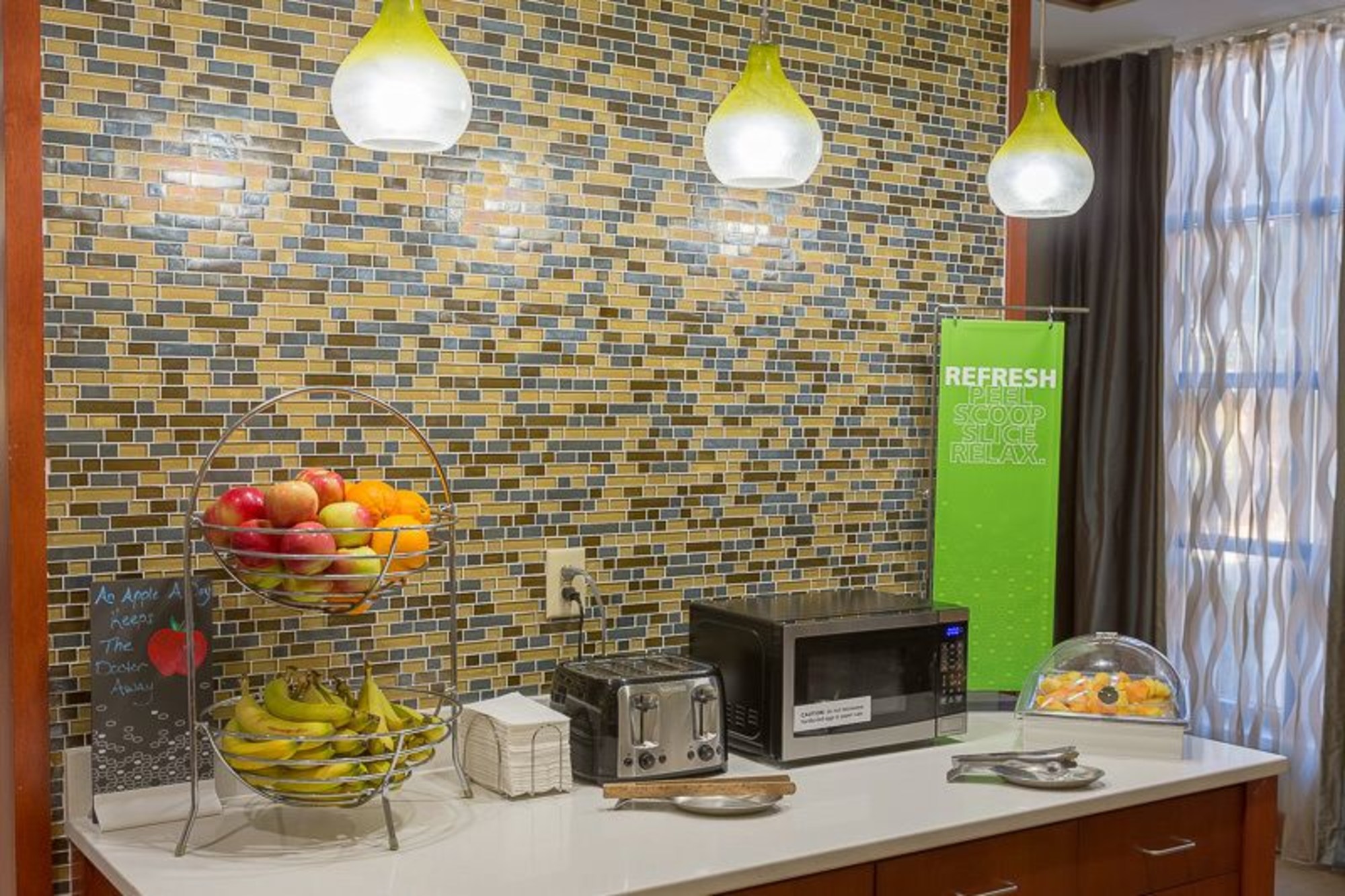 Hampton Inn and Suites Downtown Knoxville Hampton Inn and Suites Downtown Knoxville