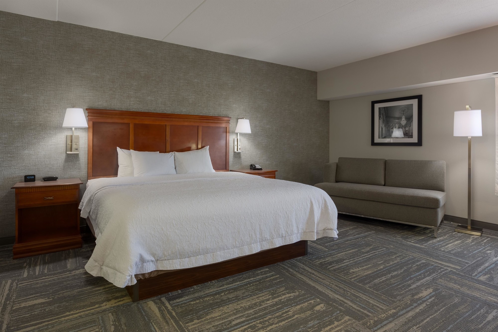 Hampton Inn and Suites Downtown Knoxville Hampton Inn and Suites Downtown Knoxville